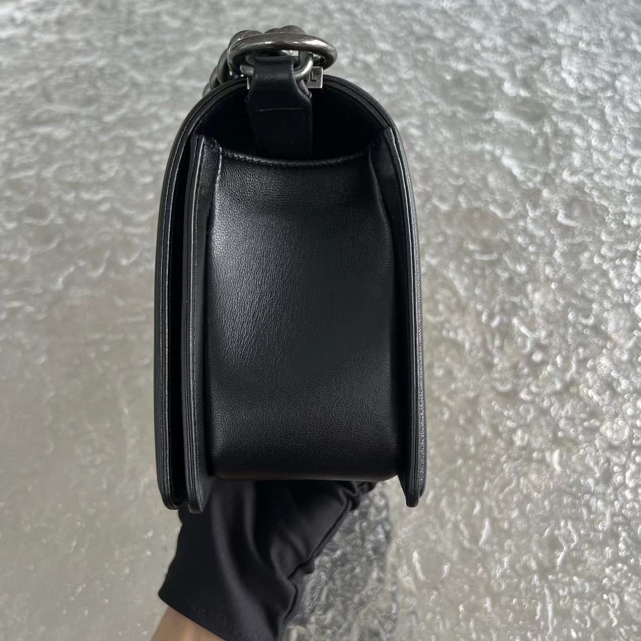 Chanel Boy Old Medium 25CM Quilted Lambskin Black Leboy Ruthenium Silver Hardware - Luxury Evermore