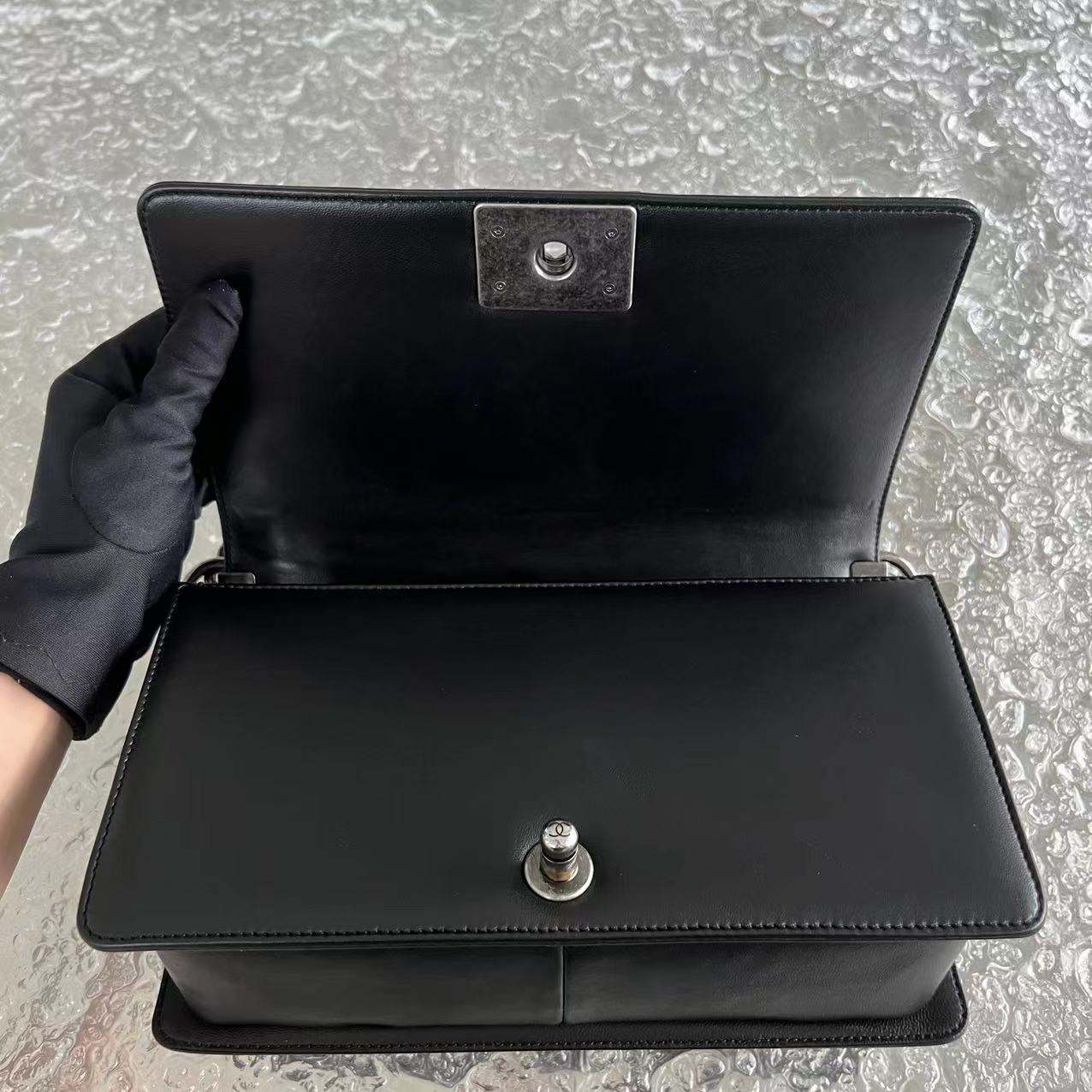 Chanel Boy Old Medium 25CM Quilted Lambskin Black Leboy Ruthenium Silver Hardware - Luxury Evermore