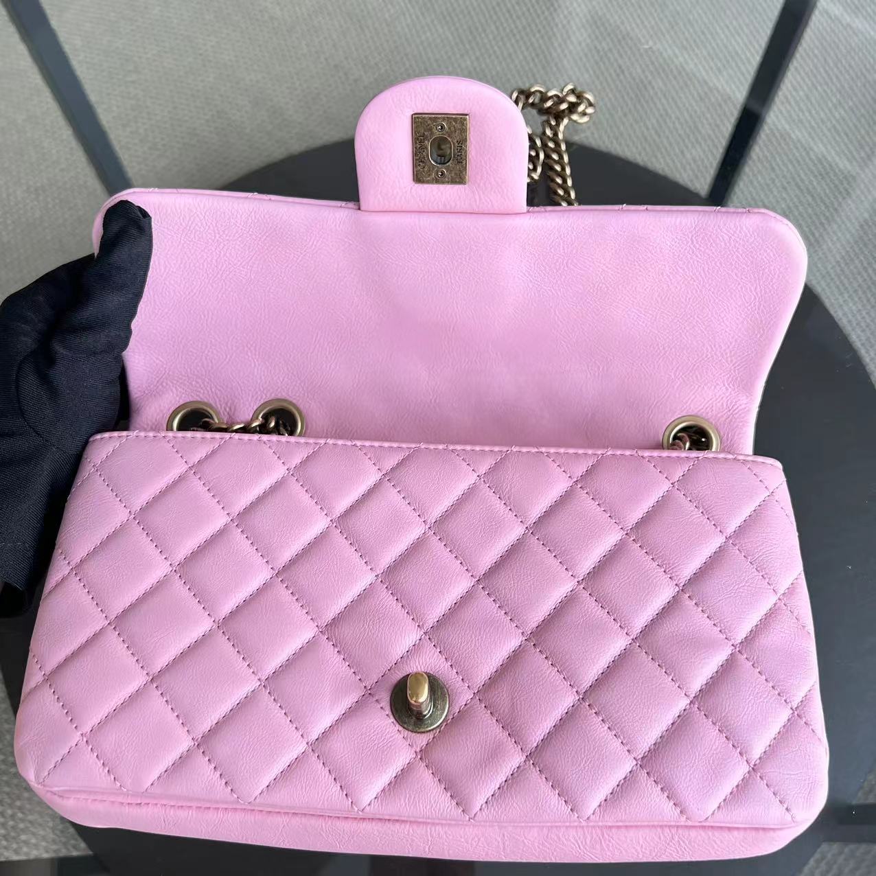 Chanel Calfskin CC Seasonal Flap Zipped Single Flap Quilted Pink Golden Hardware Series 18 - Luxury Evermore