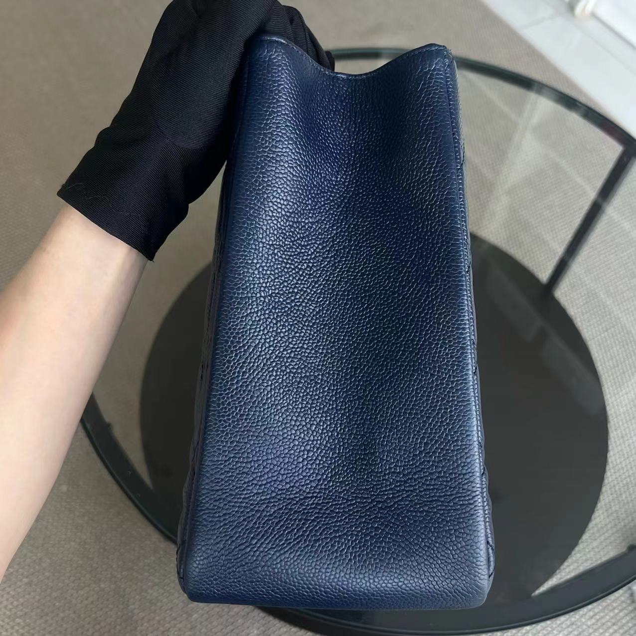 Chanel Caviar GST Grand Shopping Tote Quilted Grained Calfskin Dark Blue Golden Hardware Series 18 - Luxury Evermore