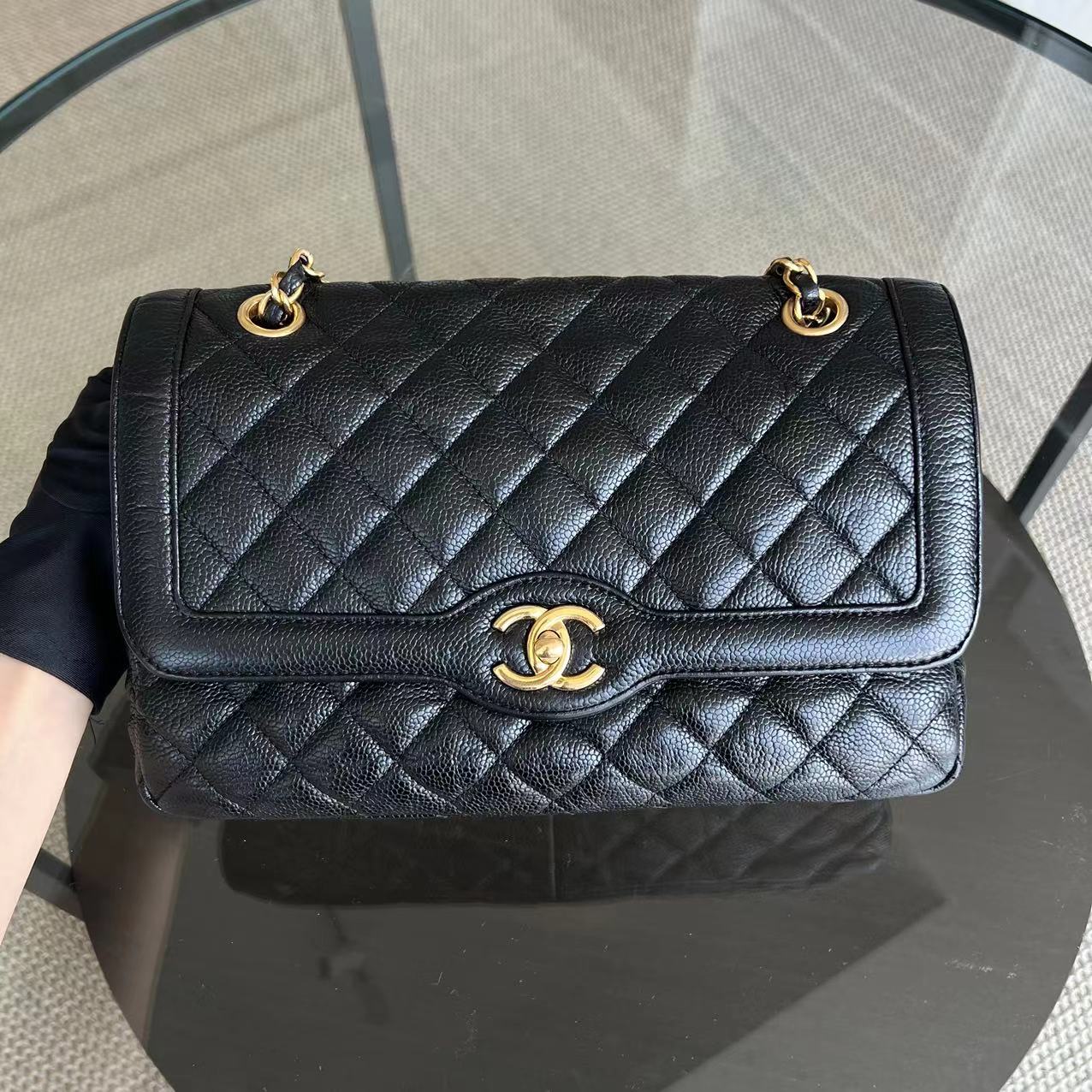 Chanel Caviar Seasonal Flap Two Tone Quilted Grained Calfskin Golden Hardware Series 21 - Luxury Evermore