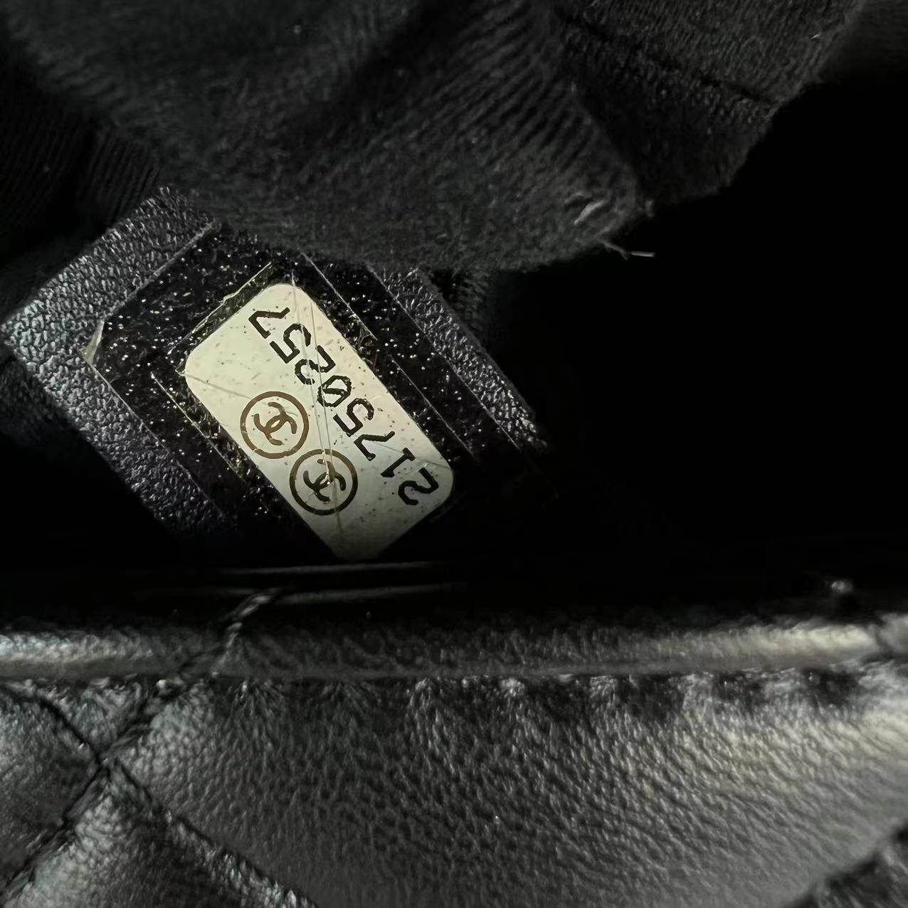 Chanel Mademoiselle Chic Seasonal Flap Jumbo 30CM Quilted Lambskin Black GHW No 21 - Luxury Evermore
