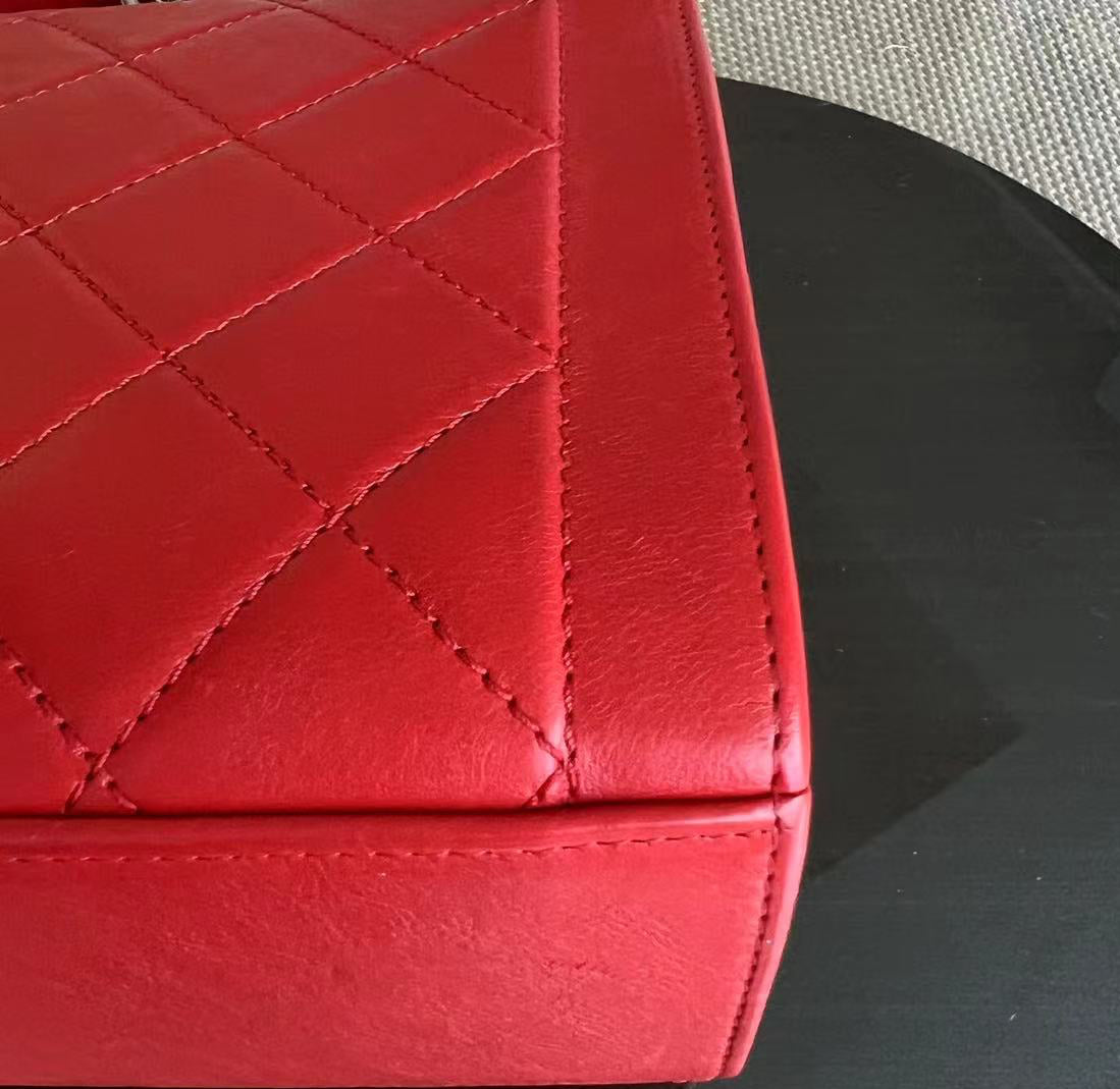 Chanel Medium Label Click Flap Quilted Grained Calfskin Red Golden Hardware Series 24 - Luxury Evermore