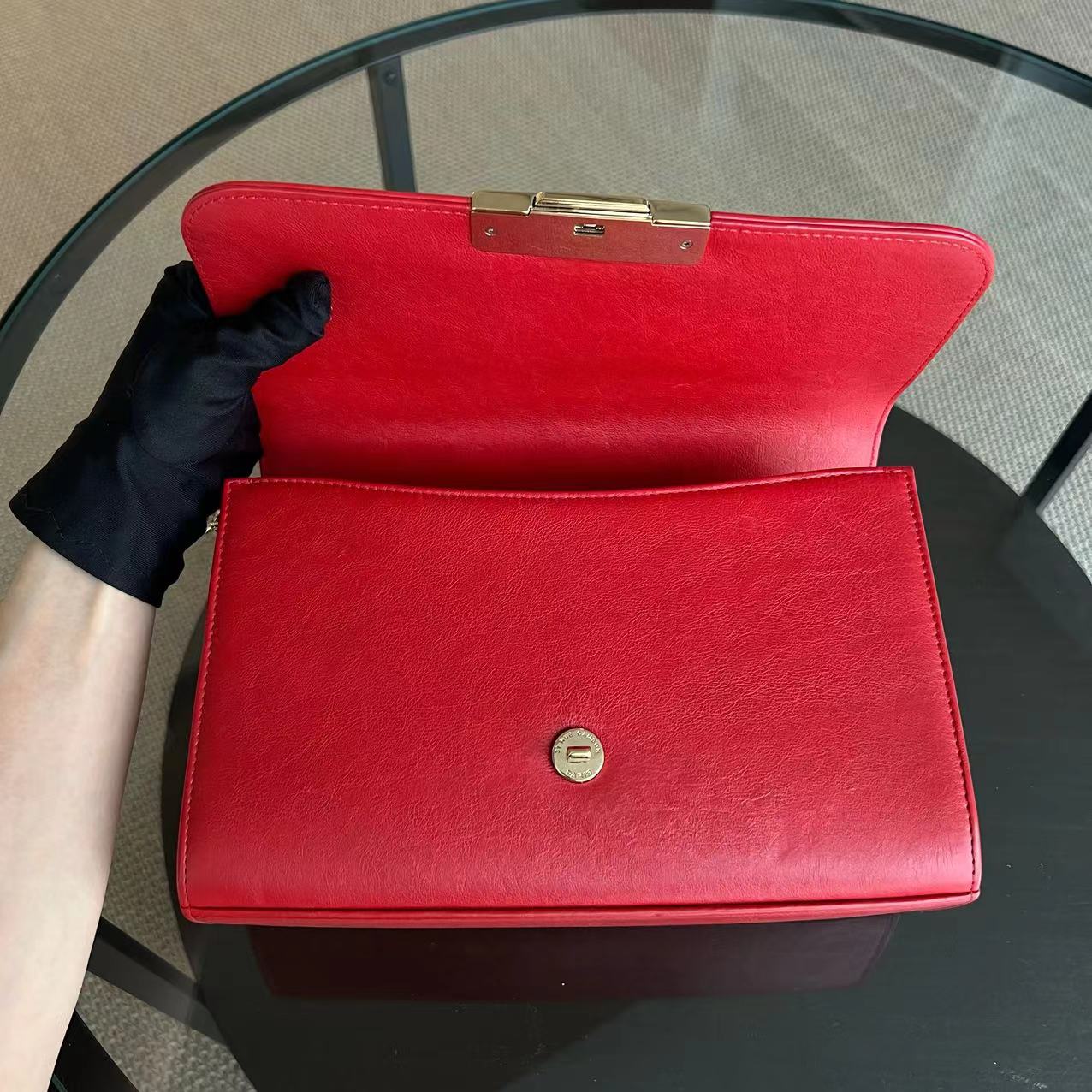 Chanel Medium Label Click Flap Quilted Grained Calfskin Red Golden Hardware Series 24 - Luxury Evermore