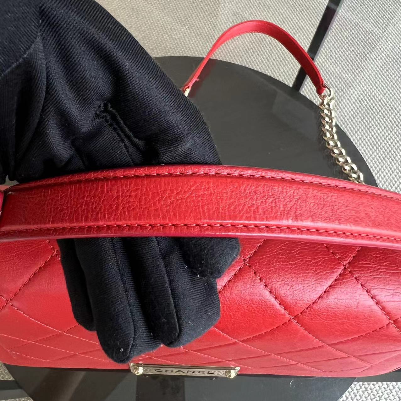 Chanel Medium Label Click Flap Quilted Grained Calfskin Red Golden Hardware Series 24 - Luxury Evermore