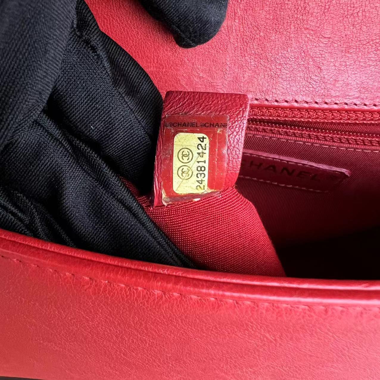 Chanel Medium Label Click Flap Quilted Grained Calfskin Red Golden Hardware Series 24 - Luxury Evermore