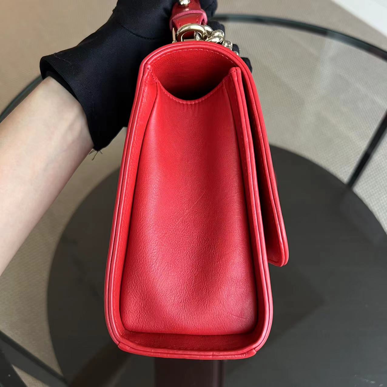 Chanel Medium Label Click Flap Quilted Grained Calfskin Red Golden Hardware Series 24 - Luxury Evermore