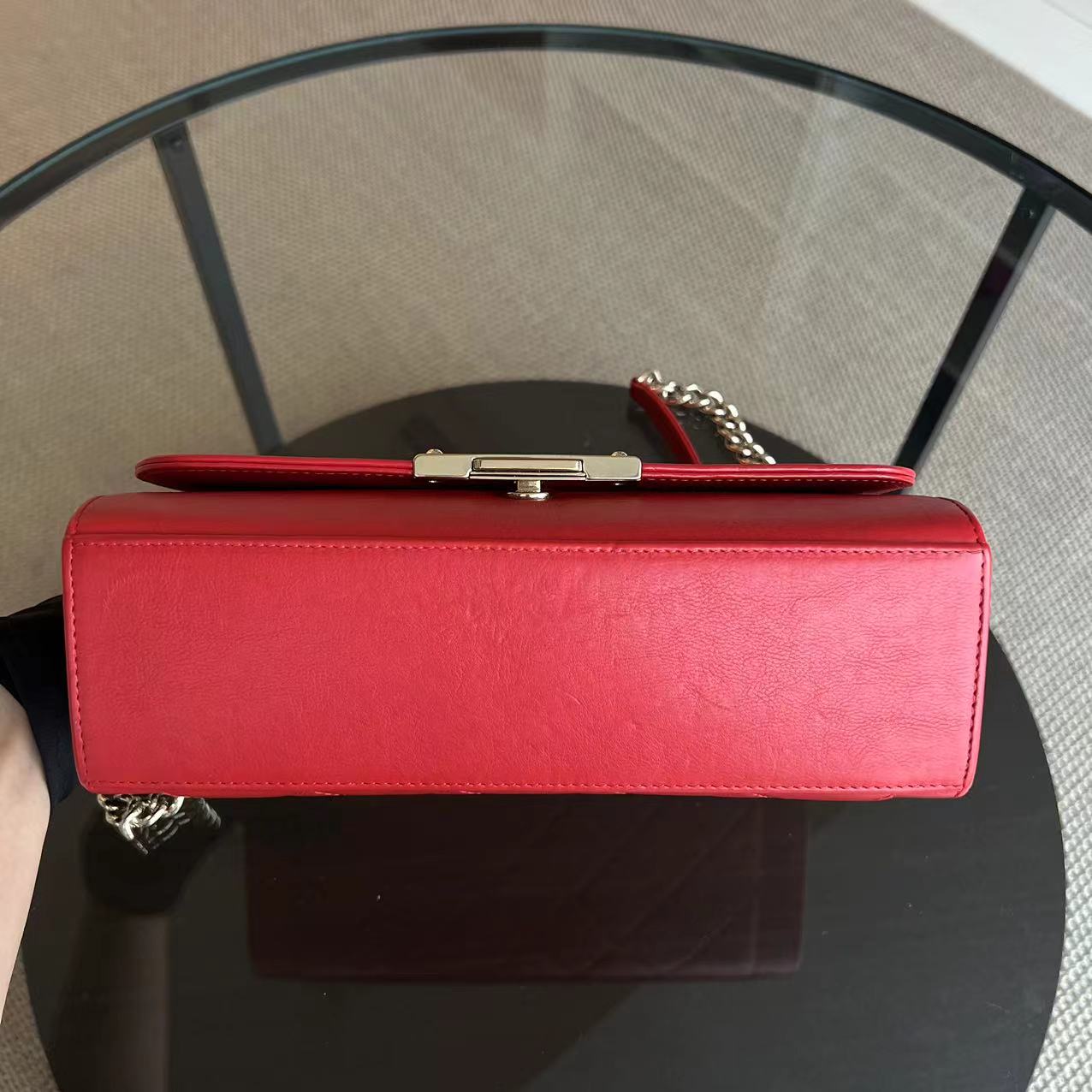 Chanel Medium Label Click Flap Quilted Grained Calfskin Red Golden Hardware Series 24 - Luxury Evermore