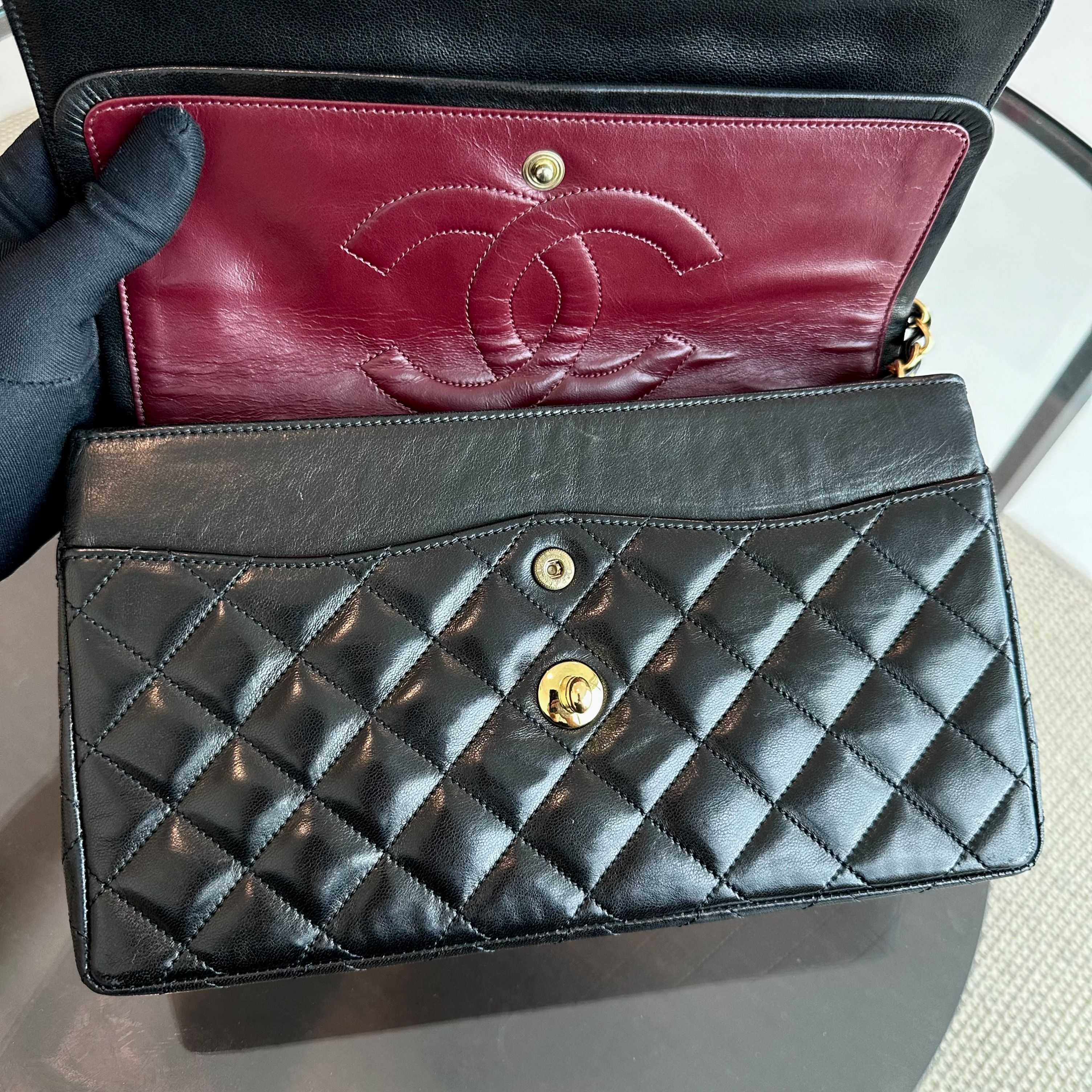 Chanel Vintage Paris CC Double Flap Quilted Calfskin Black Two Tone GHW No 3 - Luxury Evermore