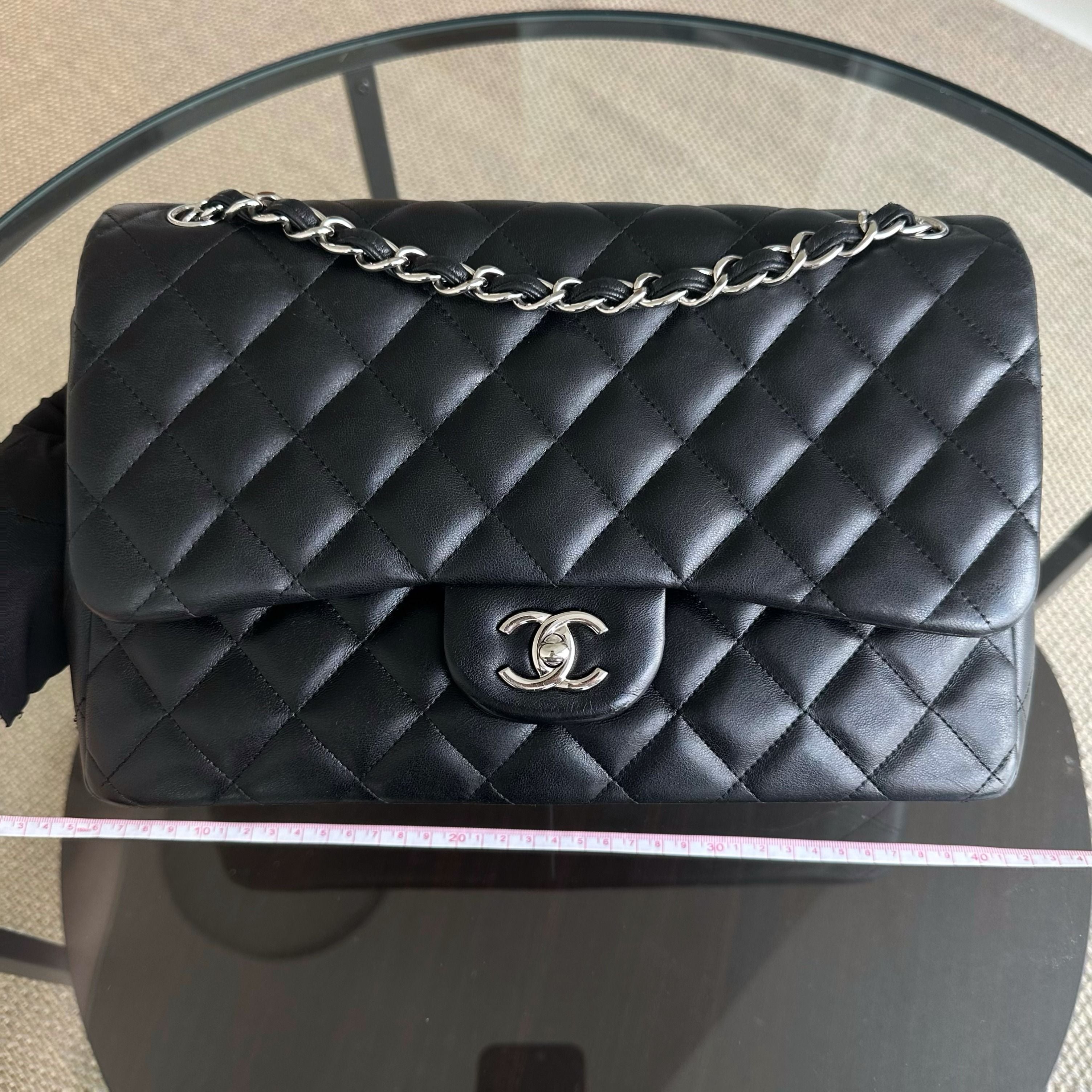 Jumbo Classic Flap Double Flap Quilted Lambskin Black SHW No 18