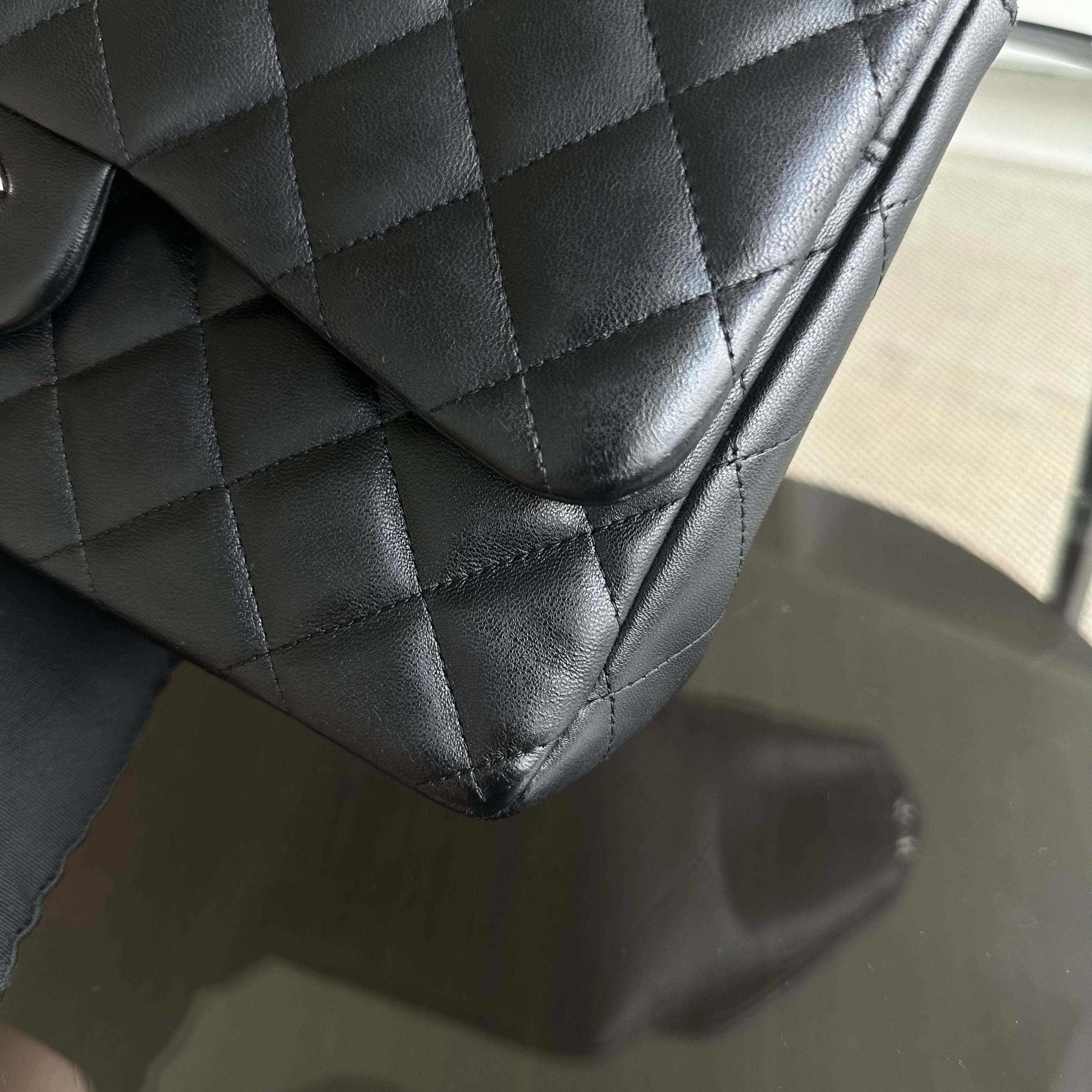 Jumbo Classic Flap Double Flap Quilted Lambskin Black SHW No 18