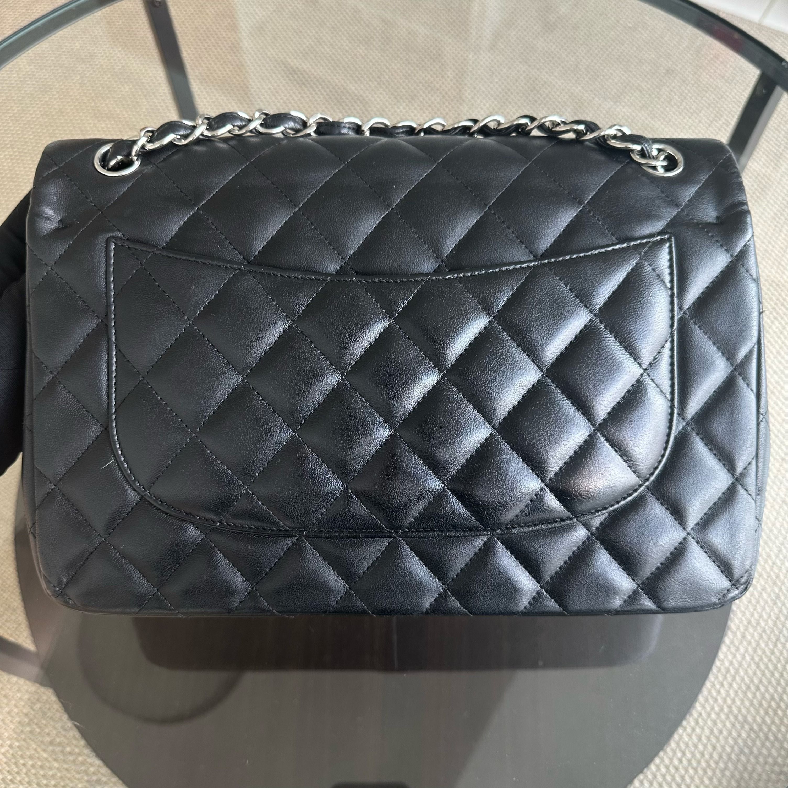 Jumbo Classic Flap Double Flap Quilted Lambskin Black SHW No 18