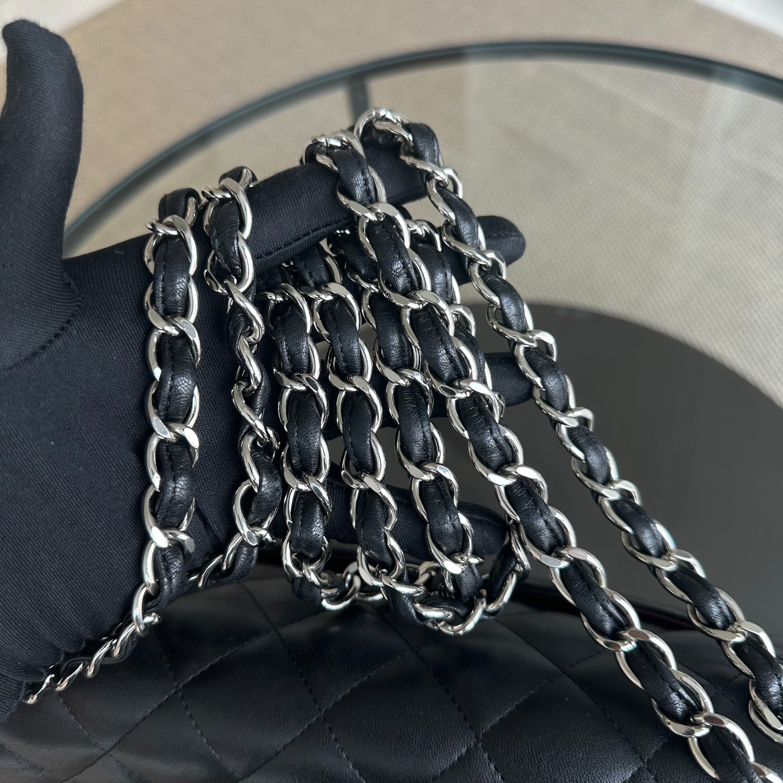 Jumbo Classic Flap Double Flap Quilted Lambskin Black SHW No 18