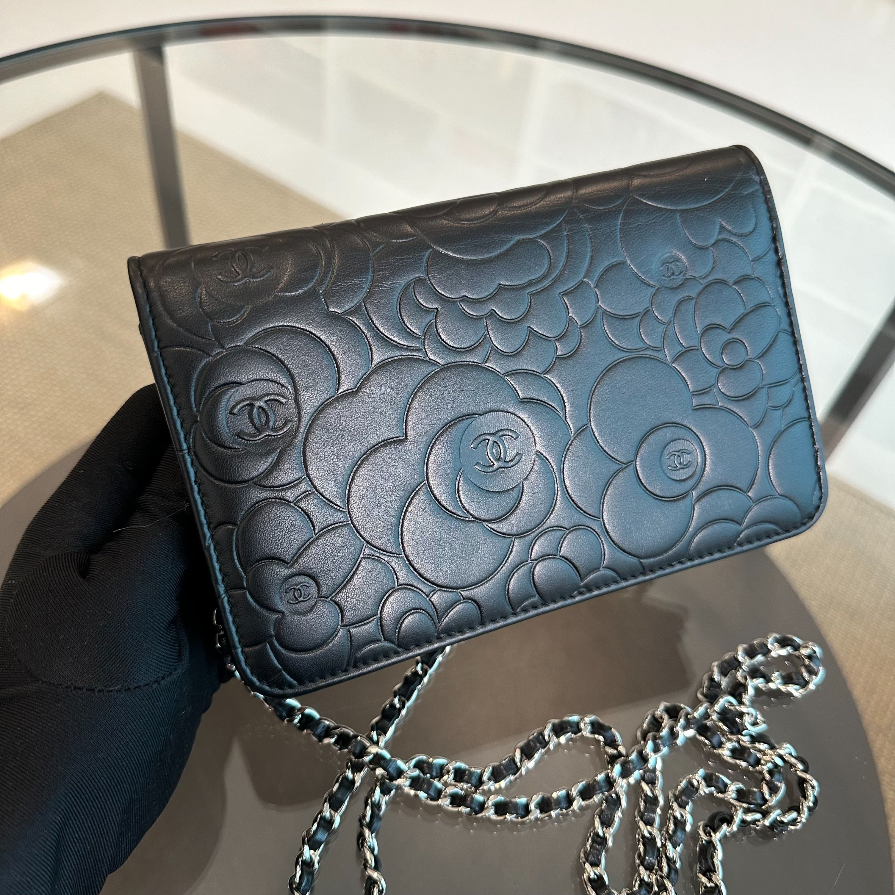 WOC Camellia Wallet On Chain Lambskin Black SHW No 20