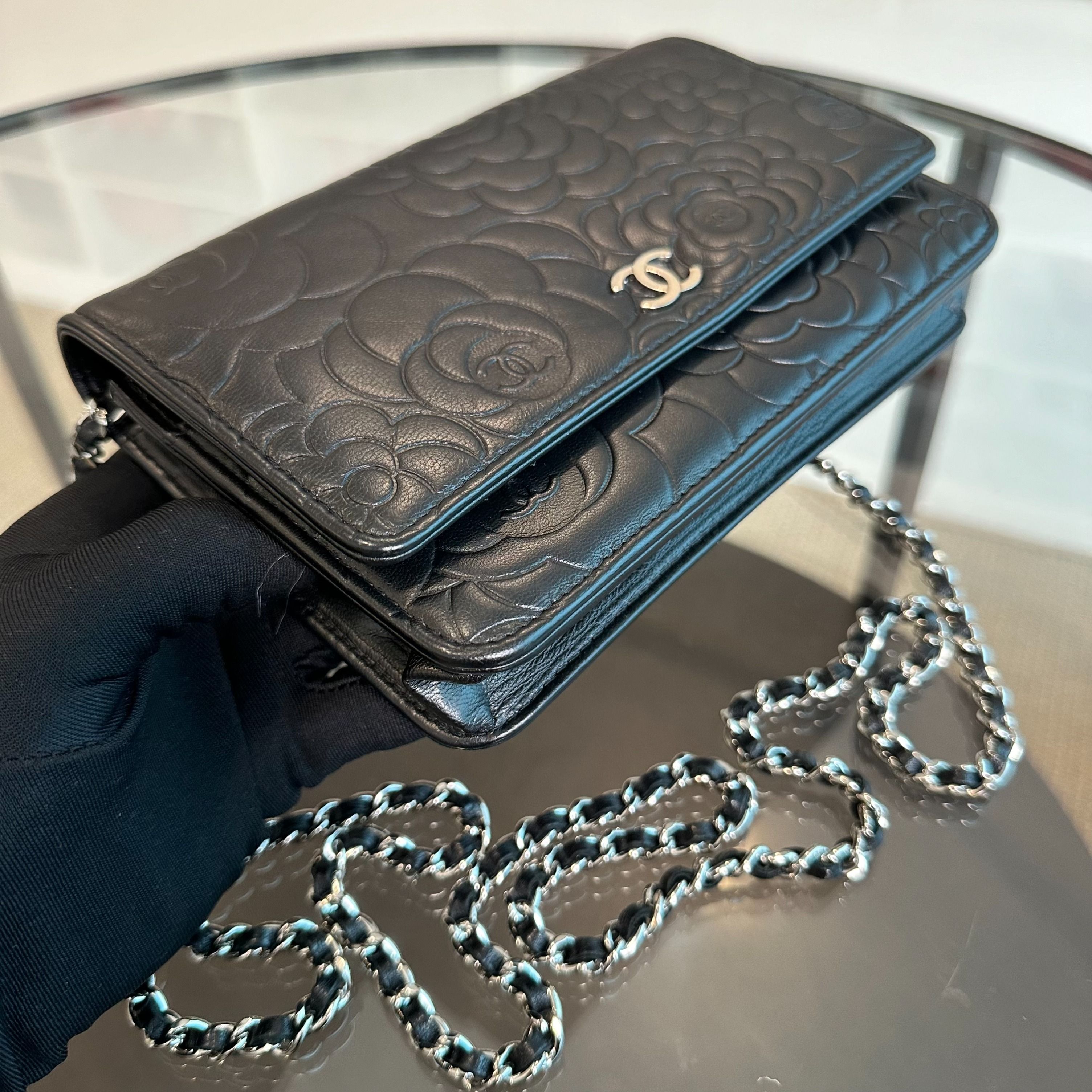 WOC Camellia Wallet On Chain Lambskin Black SHW No 20
