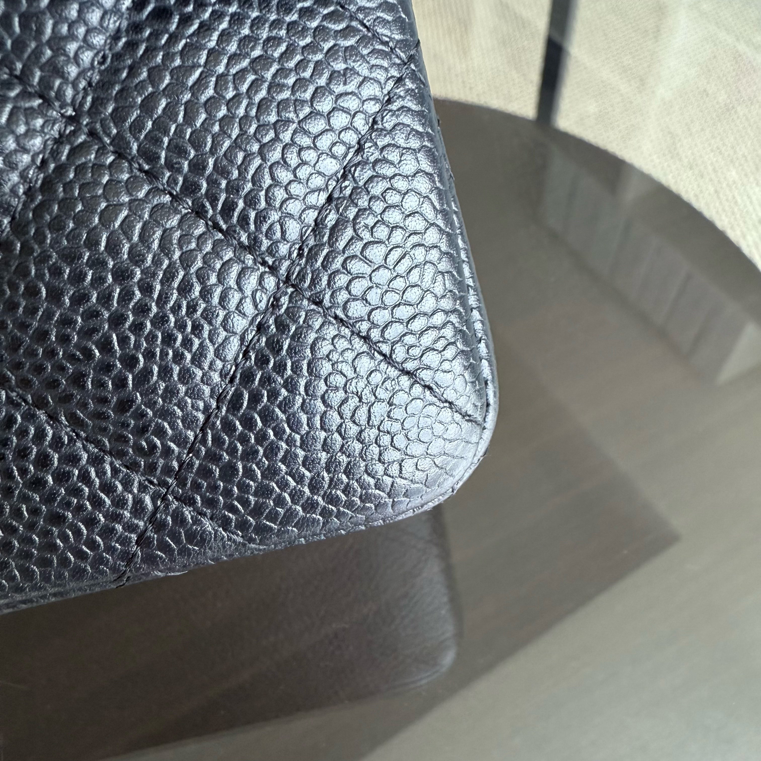 Chanel Classic Flap Small - Caviar 23CM Quilted Black Gold Hardware Series 16