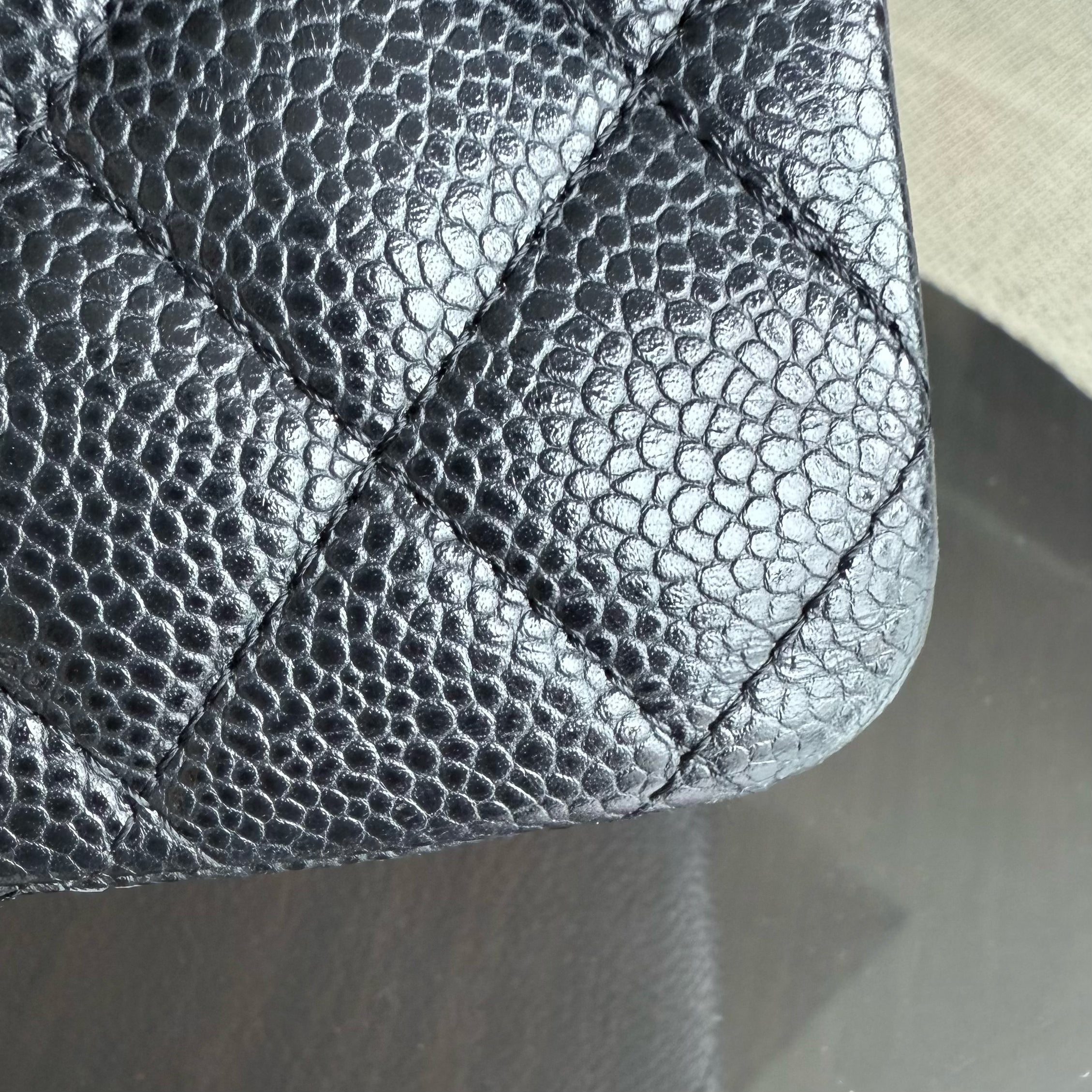 Chanel Classic Flap Medium - Caviar 25CM Quilted Black Silver Hardware Series 14