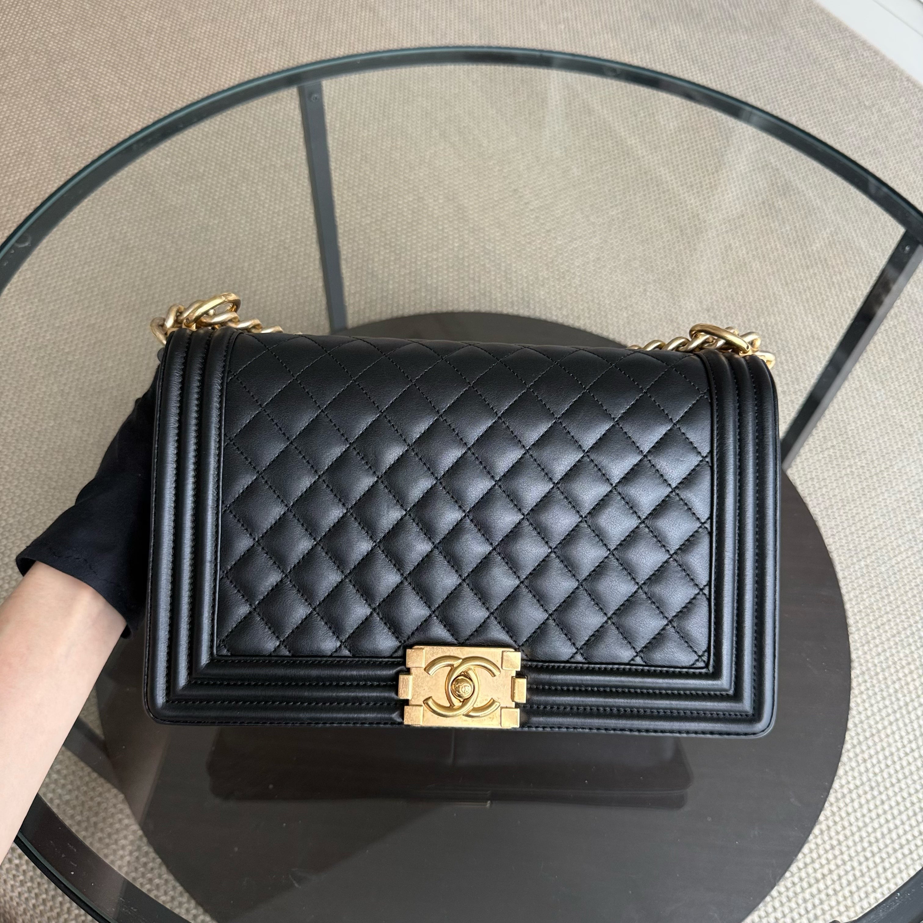 Chanel Boy New Medium - Calfskin 28CM Quilted Black Gold Hardware Series 20