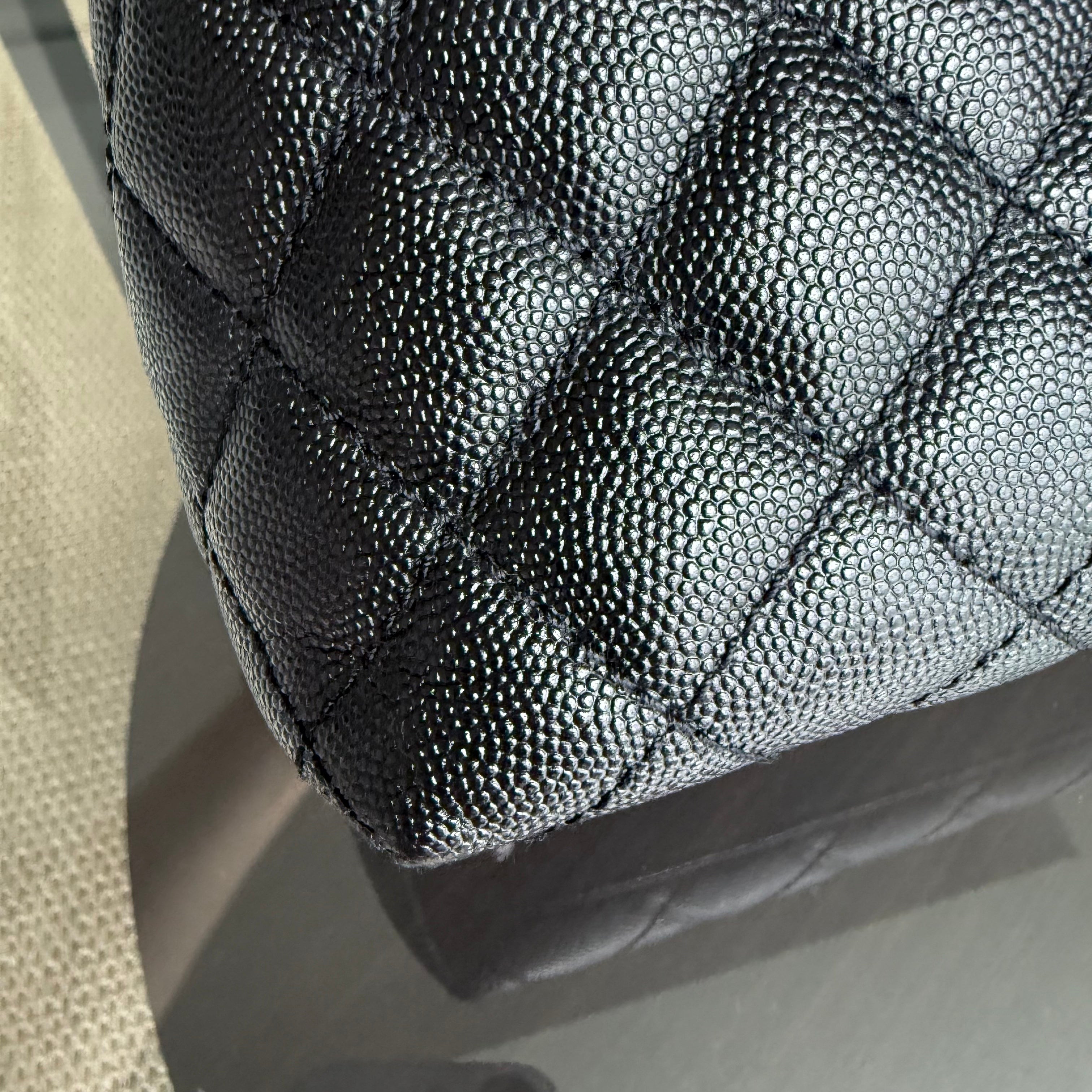 Chanel Coco Handle Large - Caviar 34CM Quilted Black Ruthenium Silver Hardware Series 23