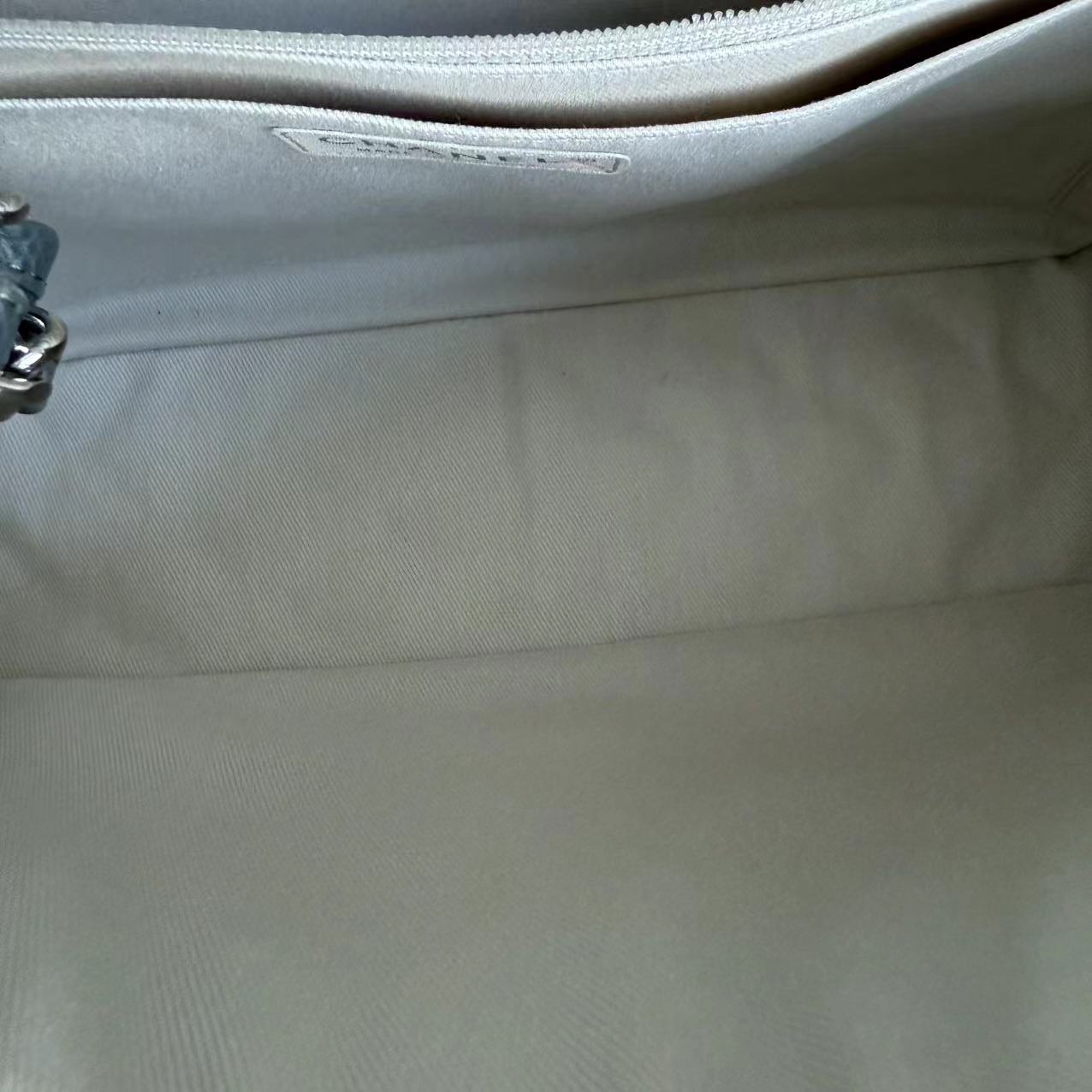 Chanel Caviar Seasonal Jumbo CC Flap 29CM Green Silver Hardware Series 15