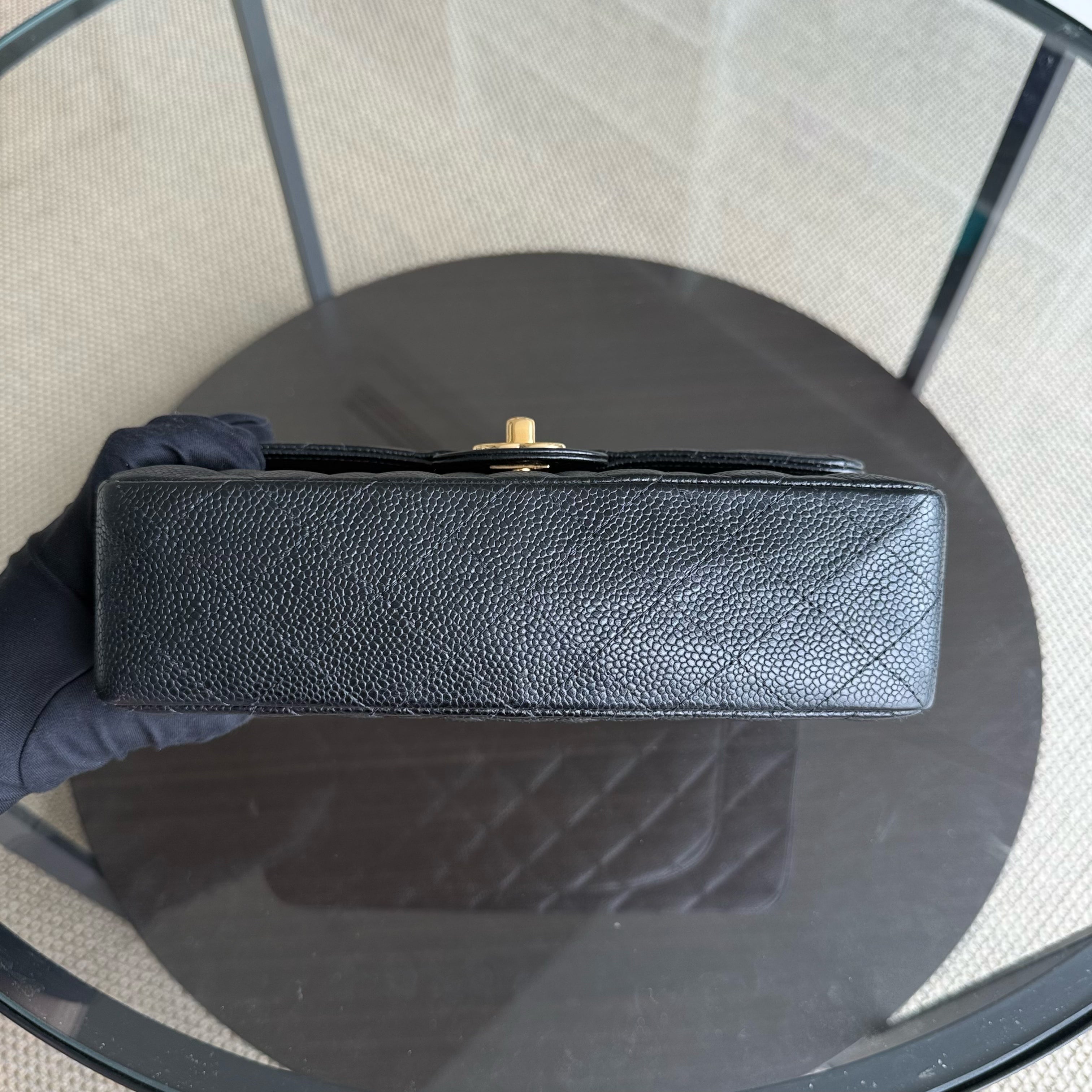 Chanel Classic Flap Small - Caviar 23CM Quilted Black Gold Hardware