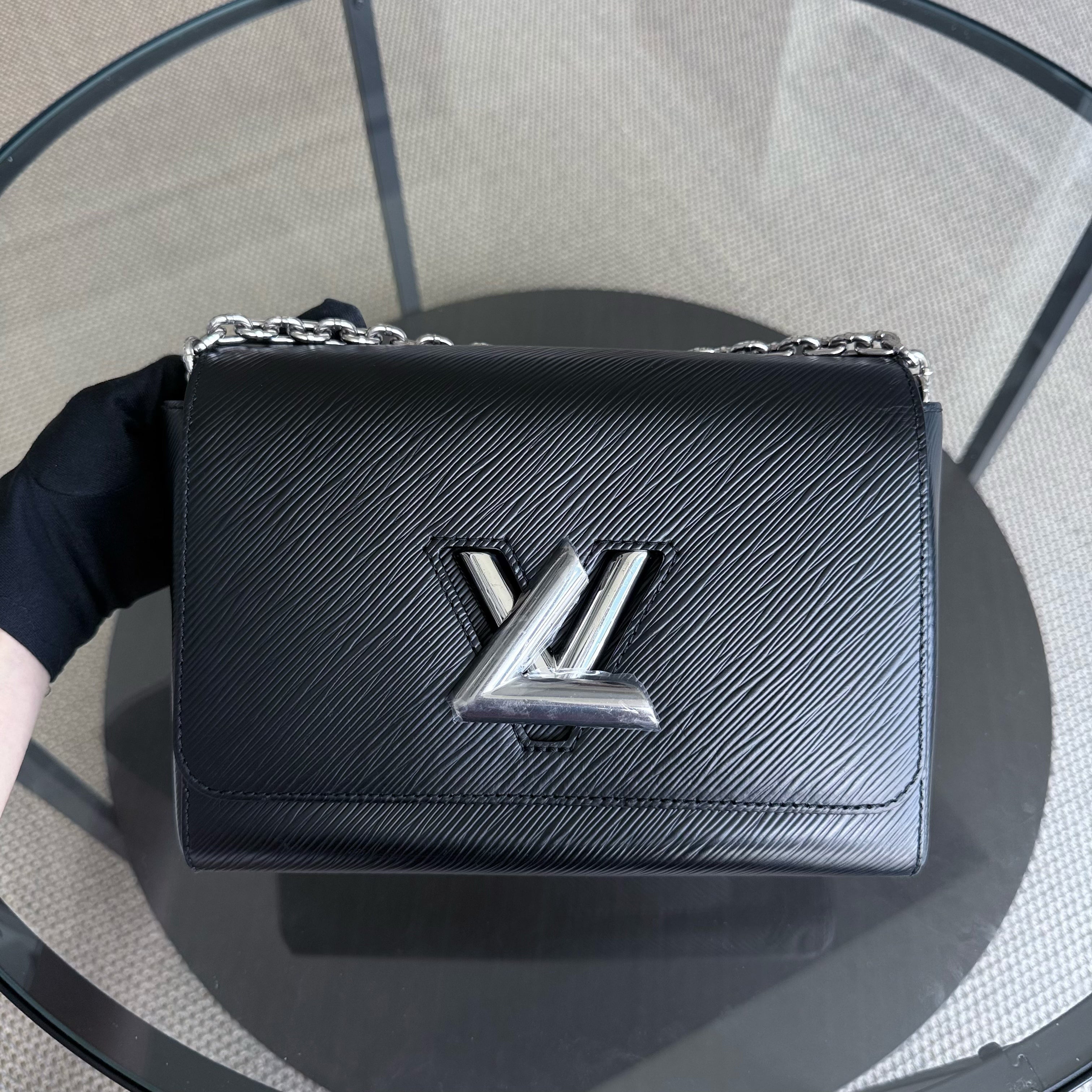 Louis Vuitton Twist Medium MM - EPI Leather Black Silver Hardware