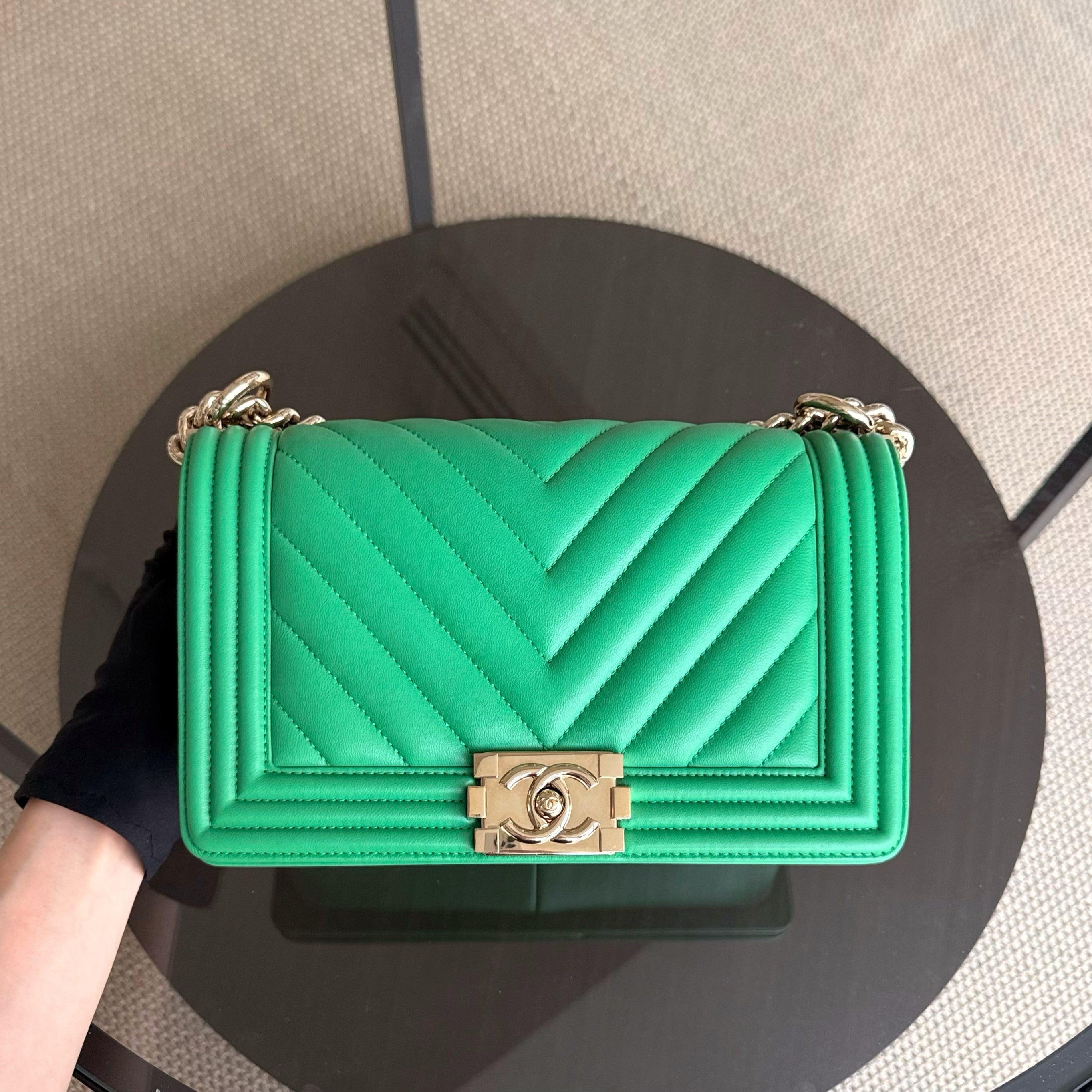 Chanel Boy Medium - 25CM Chevron Calfskin Green Gold Hardware Series 23