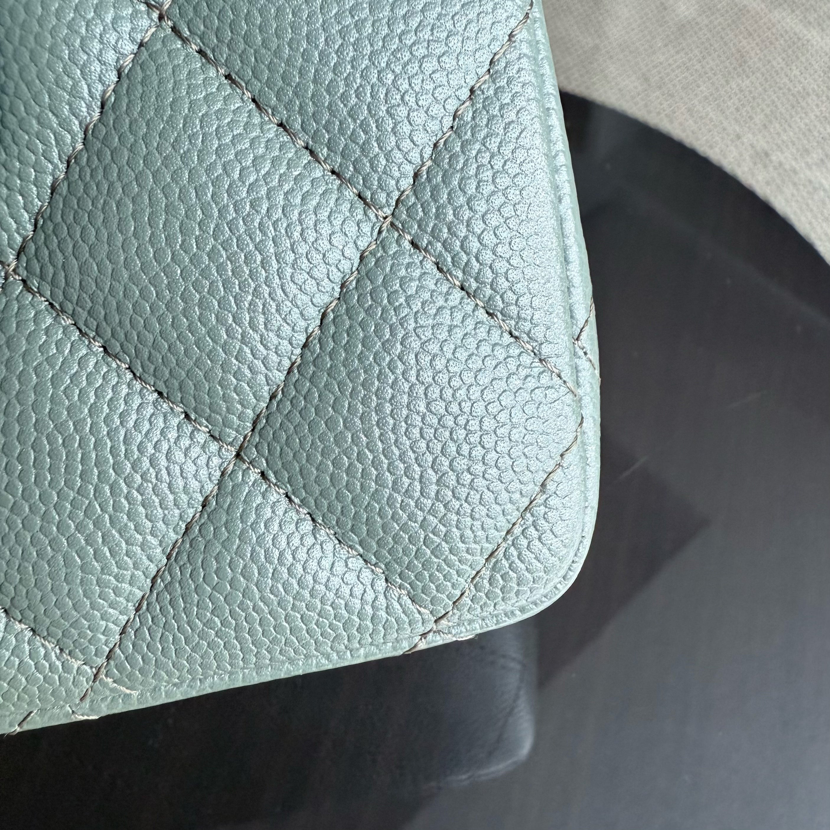 Chanel Classic Flap Medium - Caviar 25CM Quilted Light Green Gold Hardware Series 25