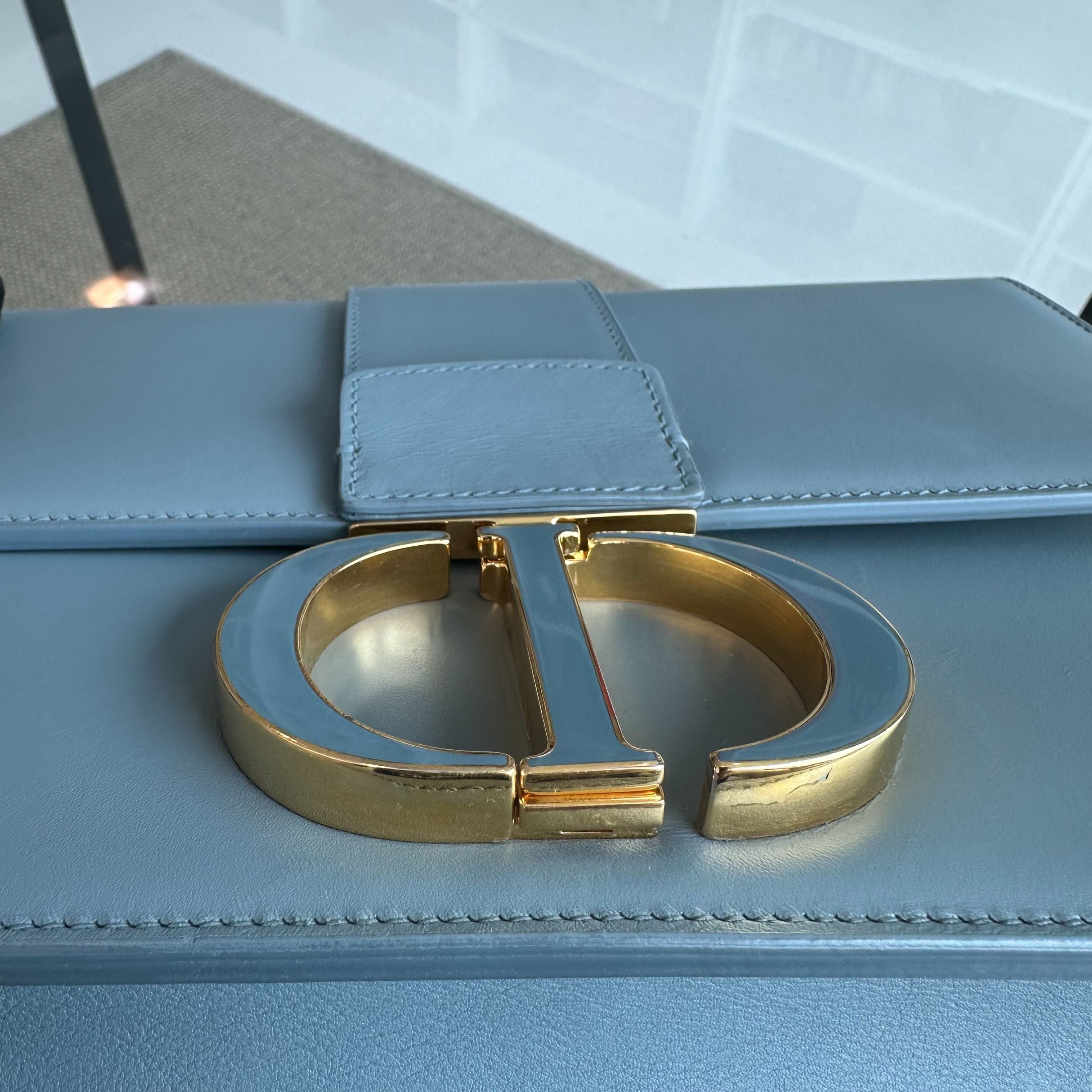 Montaigne 30 Calfskin Medium Haze Blue Shoulder Bag