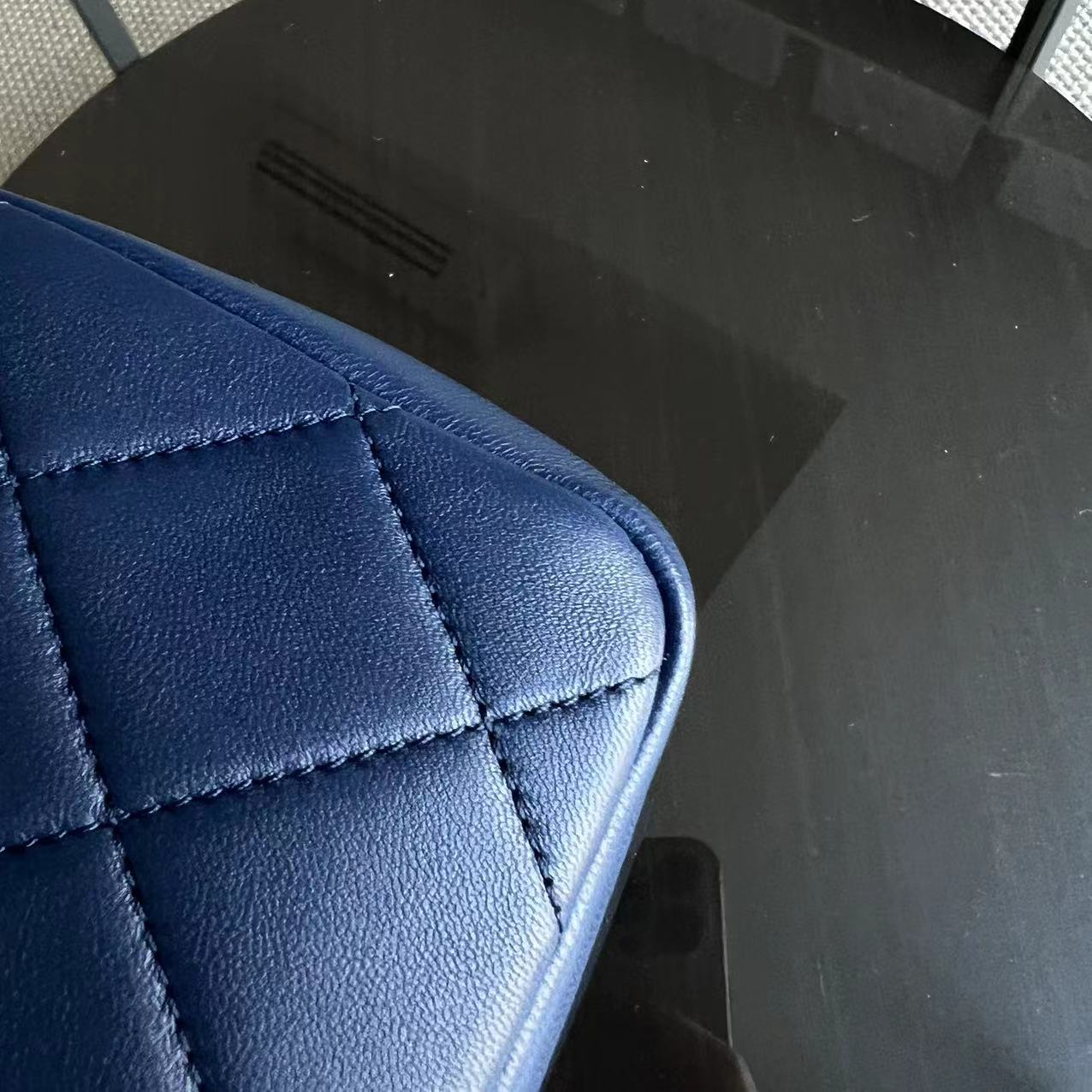 2020 Elegant Resin Chain Classic Flap Quilted Lambskin Dark Blue Two-Tone Golden Hardware No 29