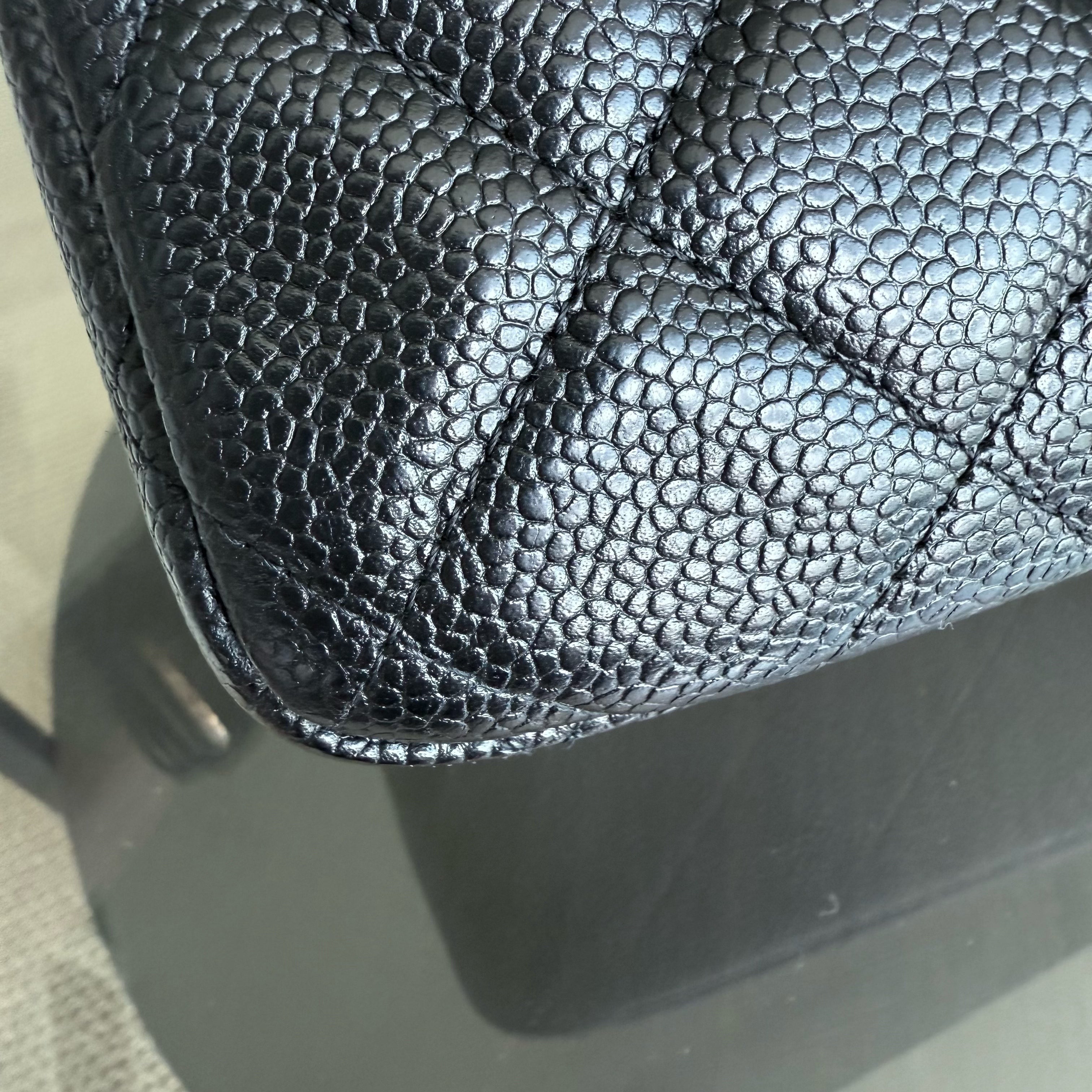 Chanel Classic Flap Jumbo - Caviar Double Flap 30CM Quilted Black Gold Hardware Series 15