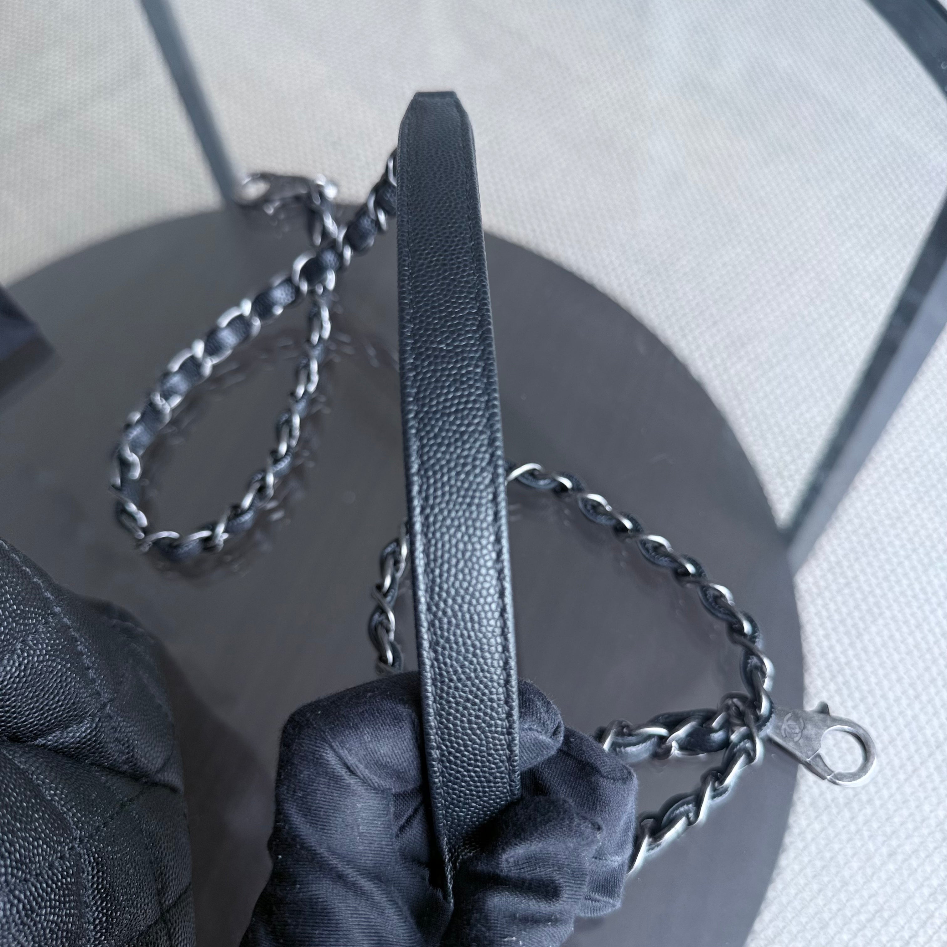 Chanel Coco Handle Large - Caviar 34CM Quilted Black Ruthenium Silver Hardware Series 23