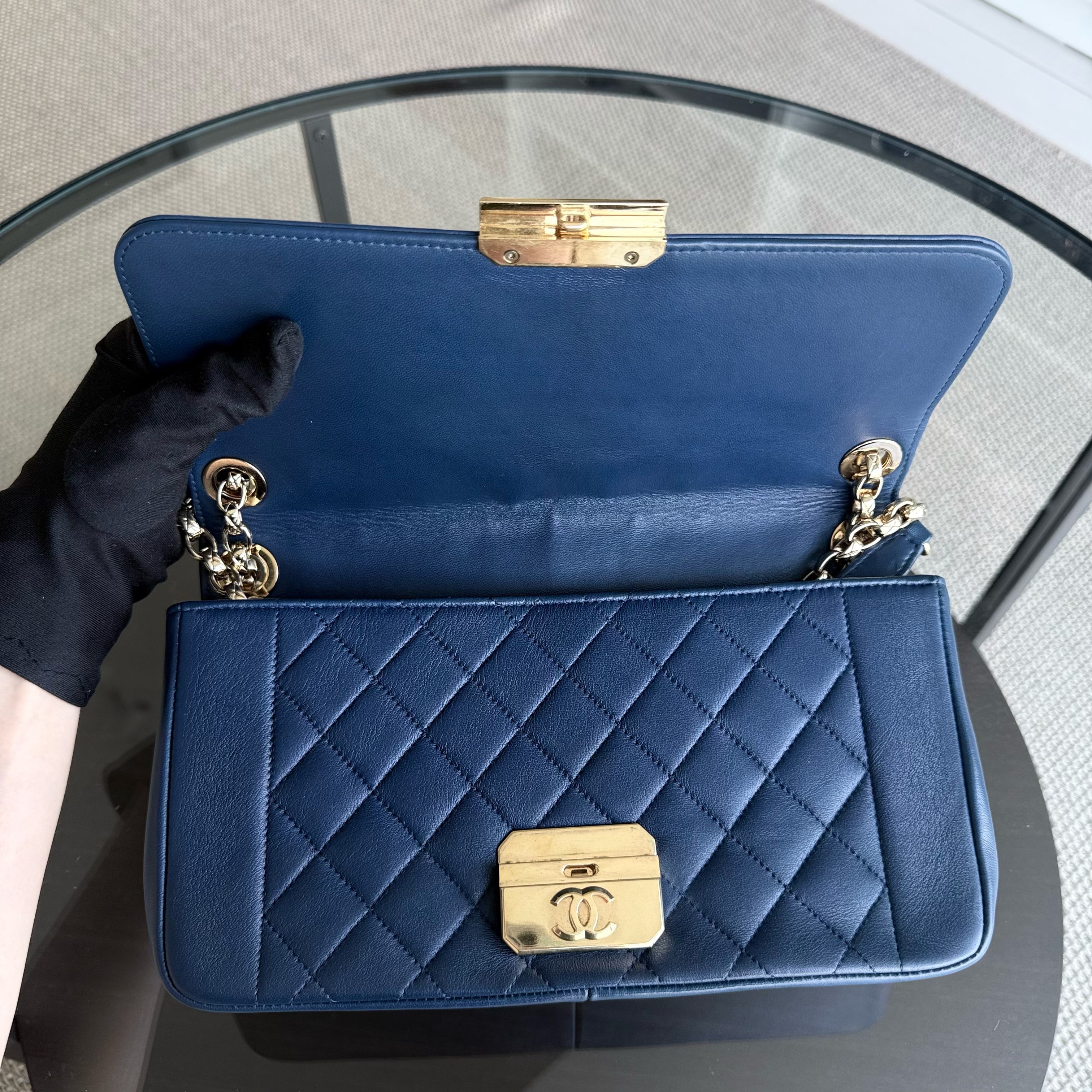 Chanel Chic With Me Medium - Lambskin Quilted 25CM Navy Blue Gold Hardware Series 18