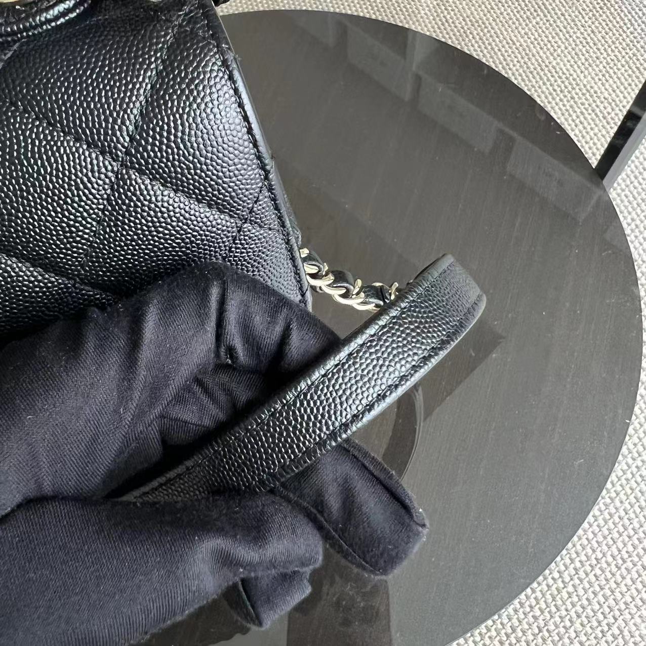 *Full Set with Receipt* Chanel Business Affinity - Medium Caviar Quilted Calfskin Black Gold Hardware Series 26