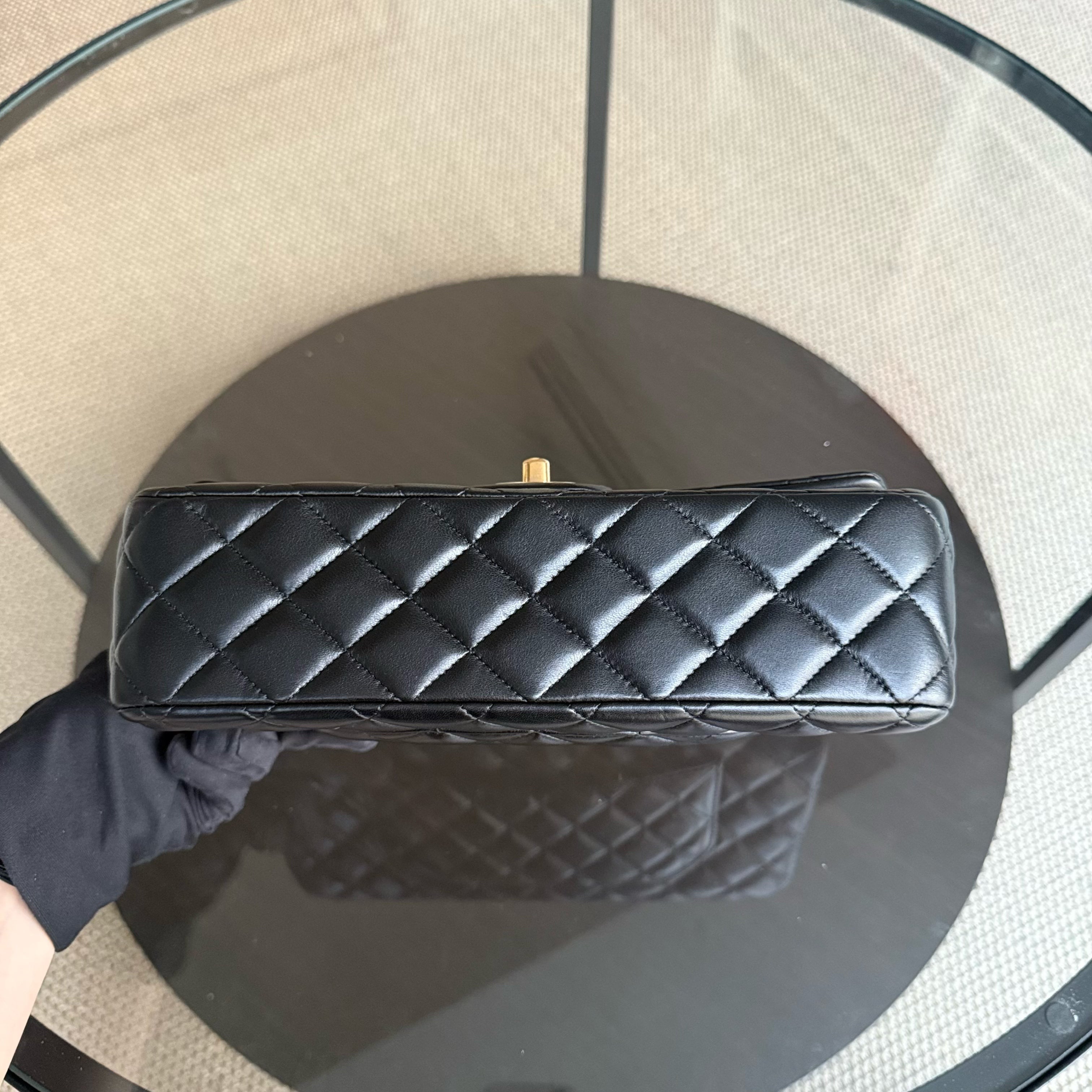Chanel Classic Flap Seasonal - Valentines Special Edition 25CM Quilted Lambskin Black Gold Hardware Series 19