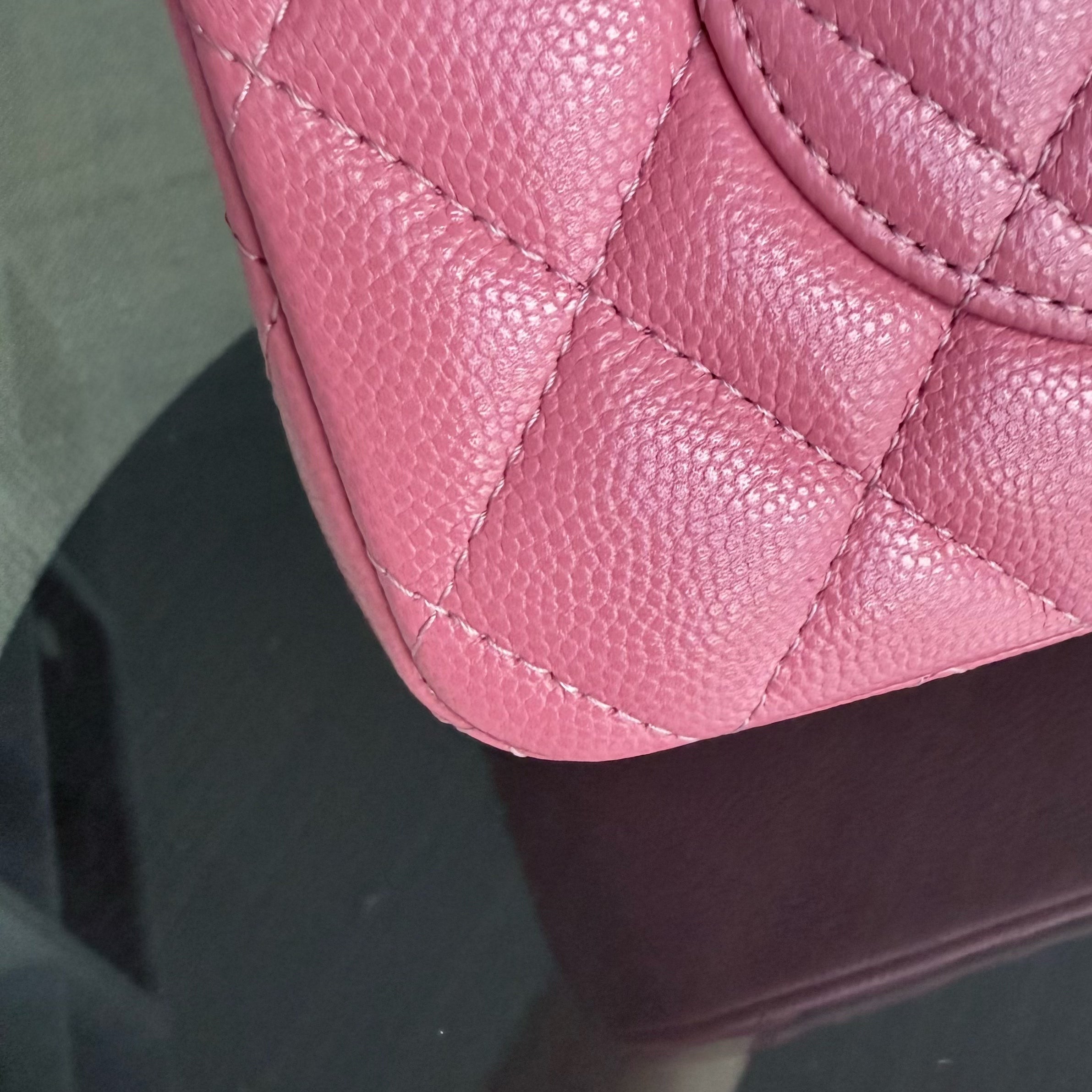 Chanel Classic Flap Small - Caviar 23CM Quilted Grained Calfskin Pink Gold Hardware Series 28