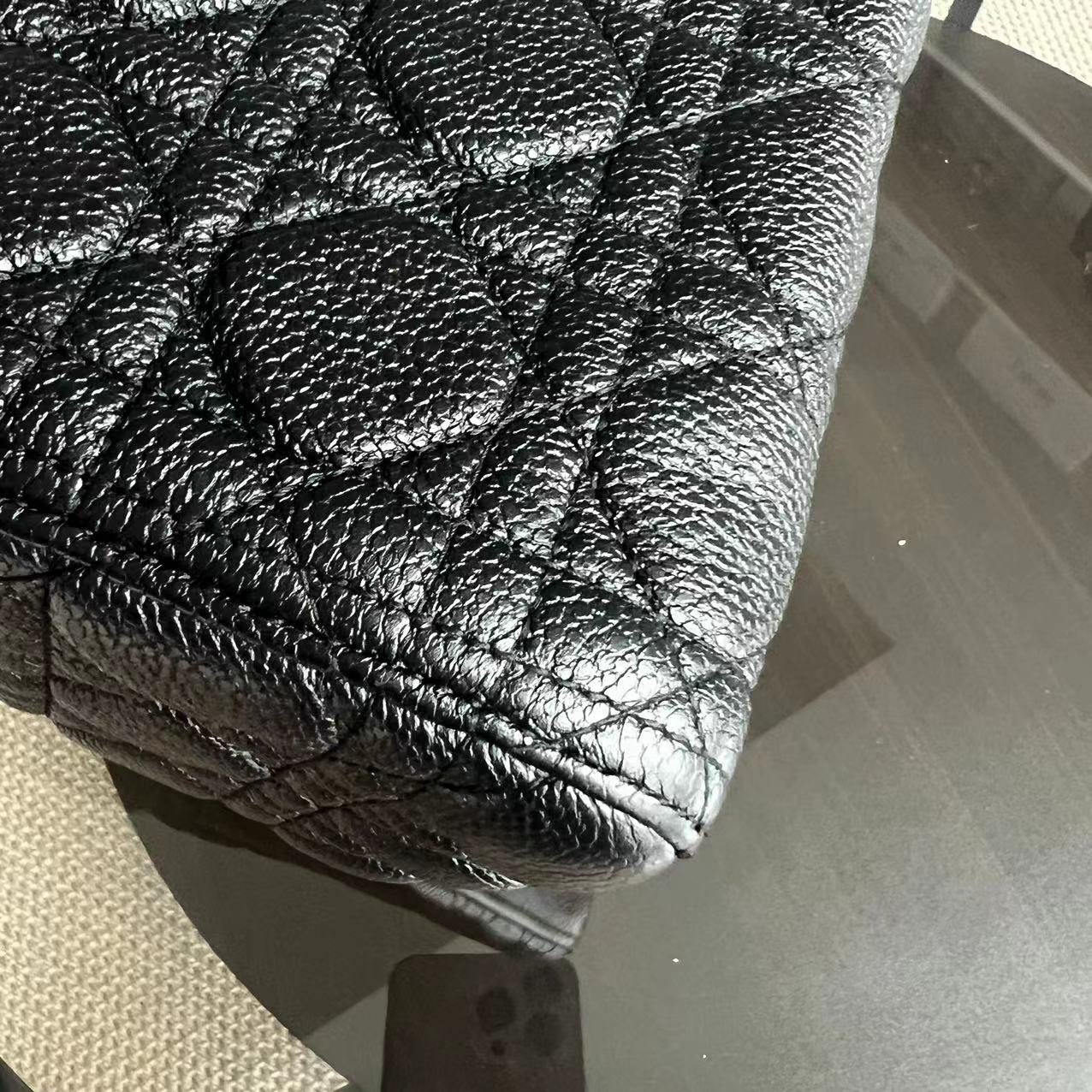 *Rare Caviar* Lady Medium Grained Calfskin Black Silver Hardware