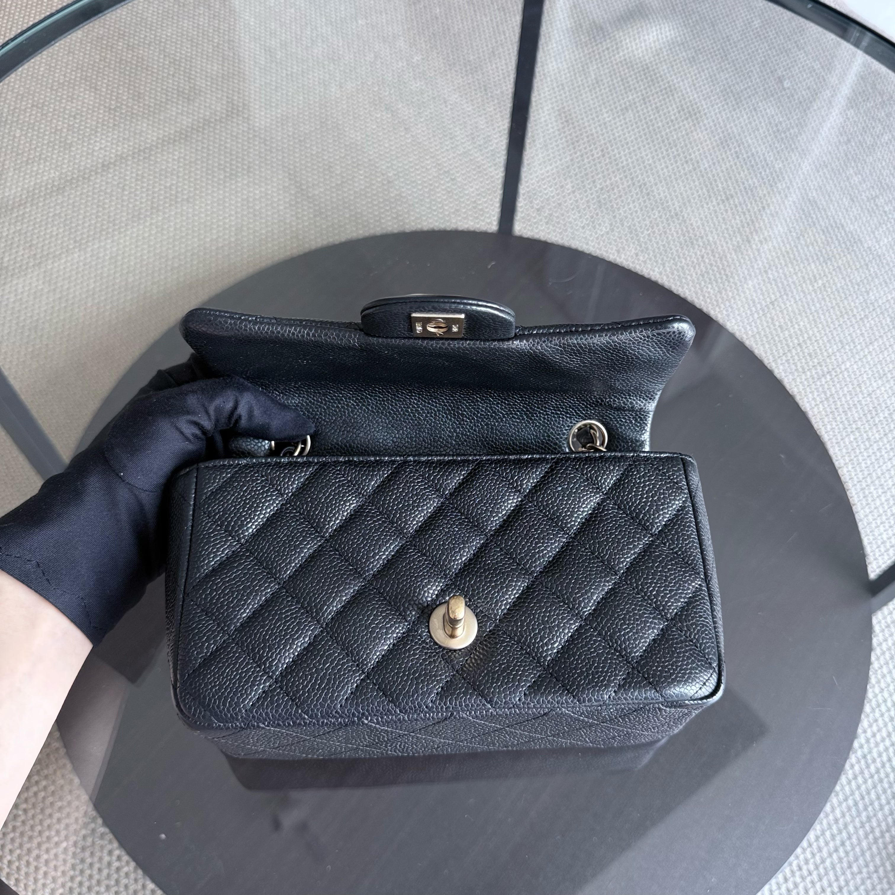 Chanel Classic Flap Mini - Caviar 20CM Quilted Grained Calfskin Black Gold Hardware Series 20
