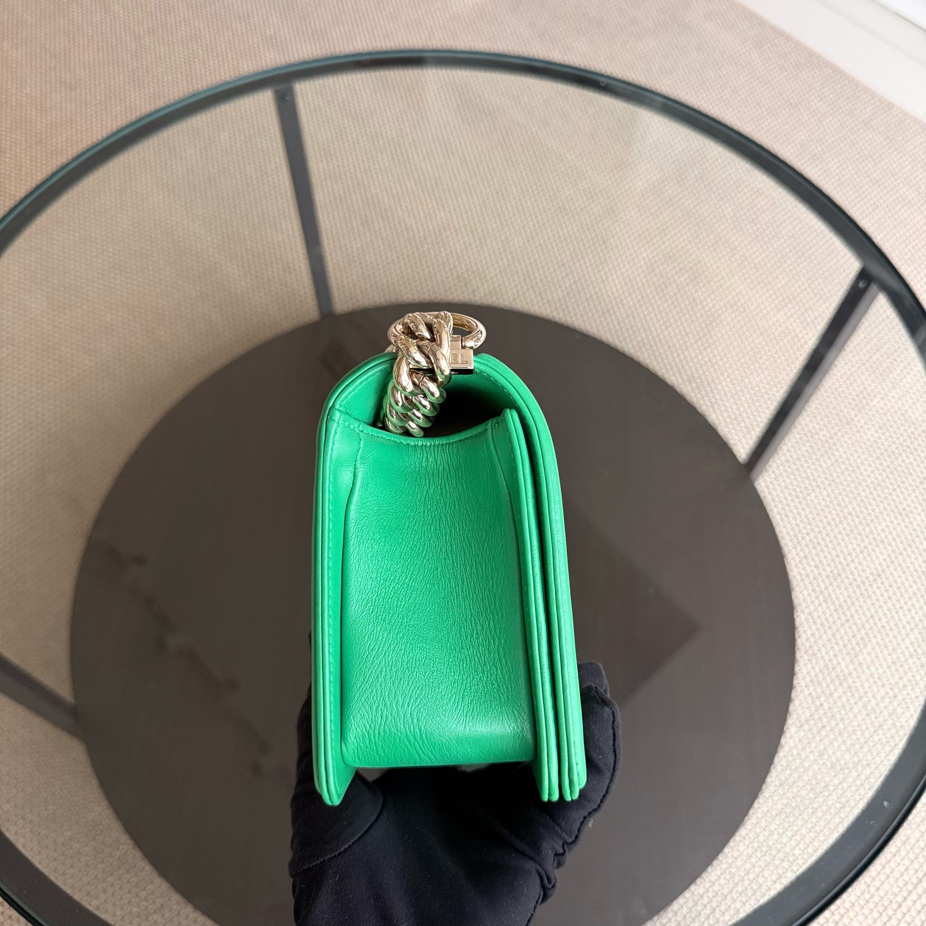 Chanel Boy Medium - 25CM Chevron Calfskin Green Gold Hardware Series 23