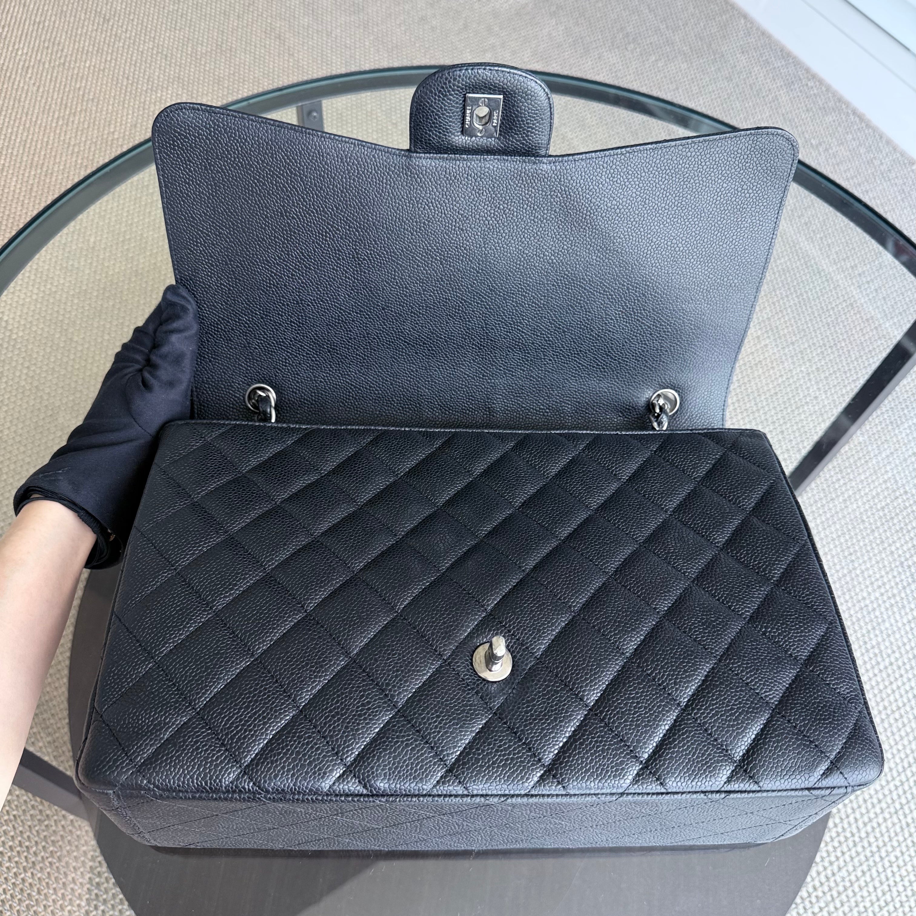 Chanel Classic Flap Maxi - Caviar 33CM Single Flap Quilted Black Silver Harware Series 13