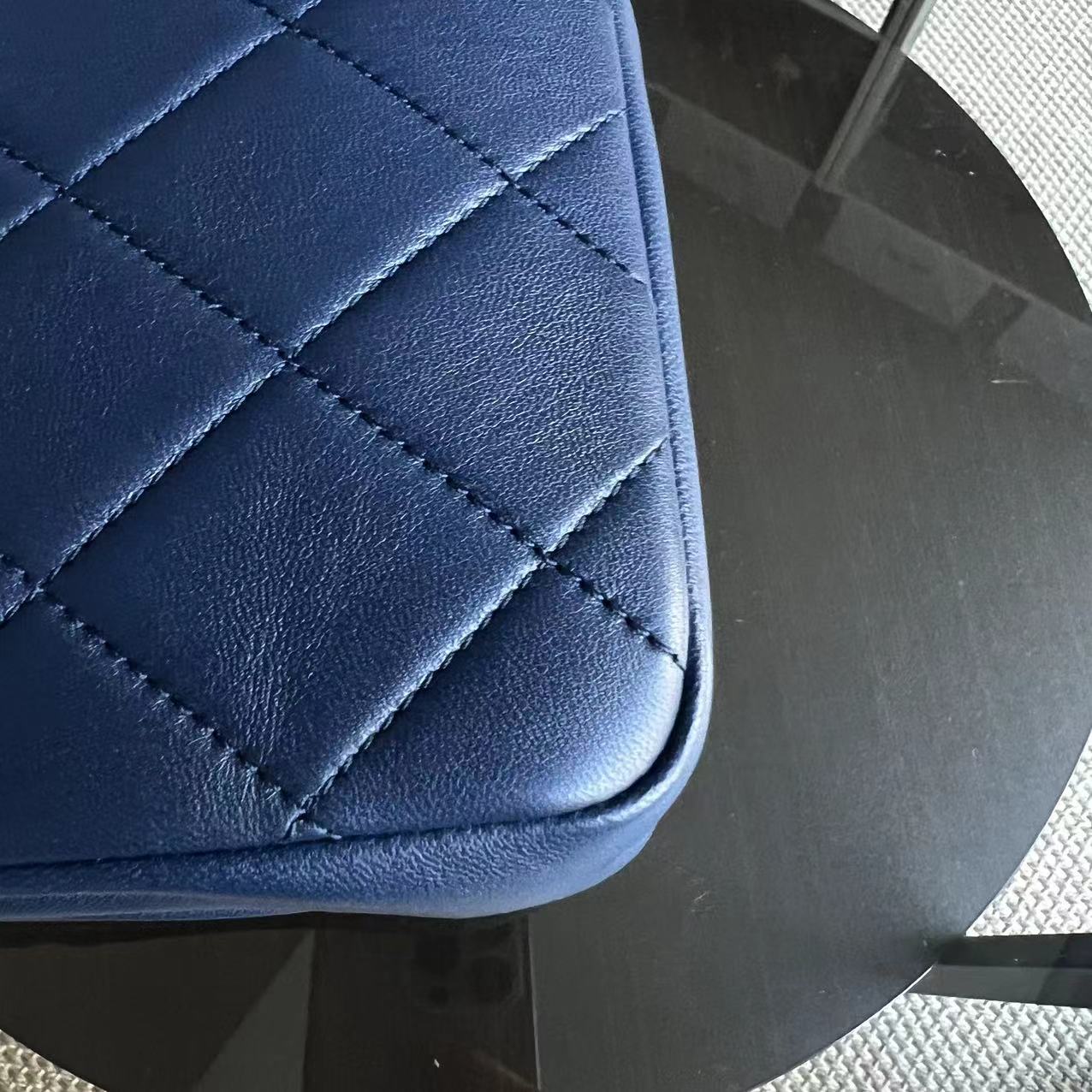 2020 Elegant Resin Chain Classic Flap Quilted Lambskin Dark Blue Two-Tone Golden Hardware No 29