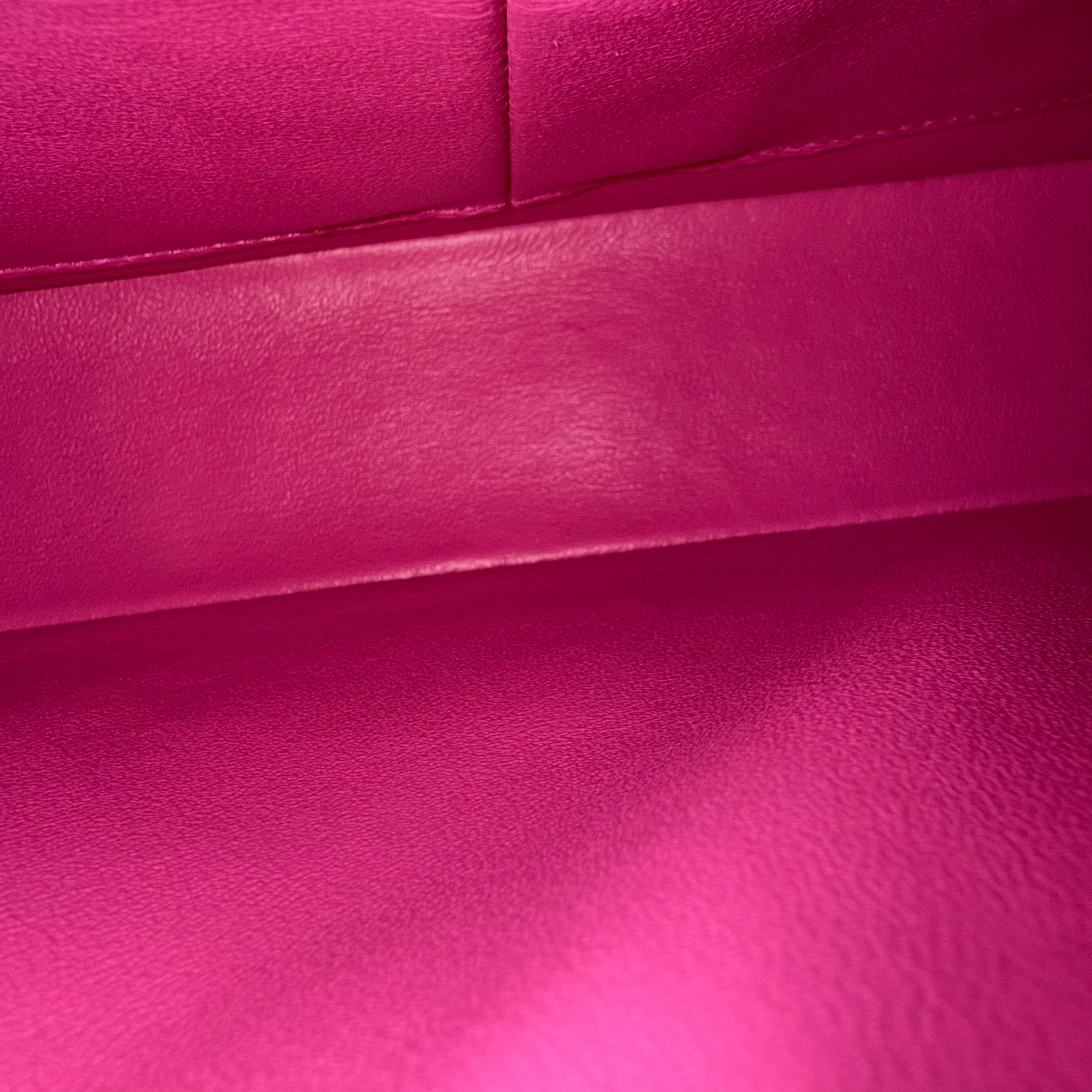 Chanel Classic Flap Medium - Caviar Iridescent 25CM Quilted Pink Silver Hardware Series 18