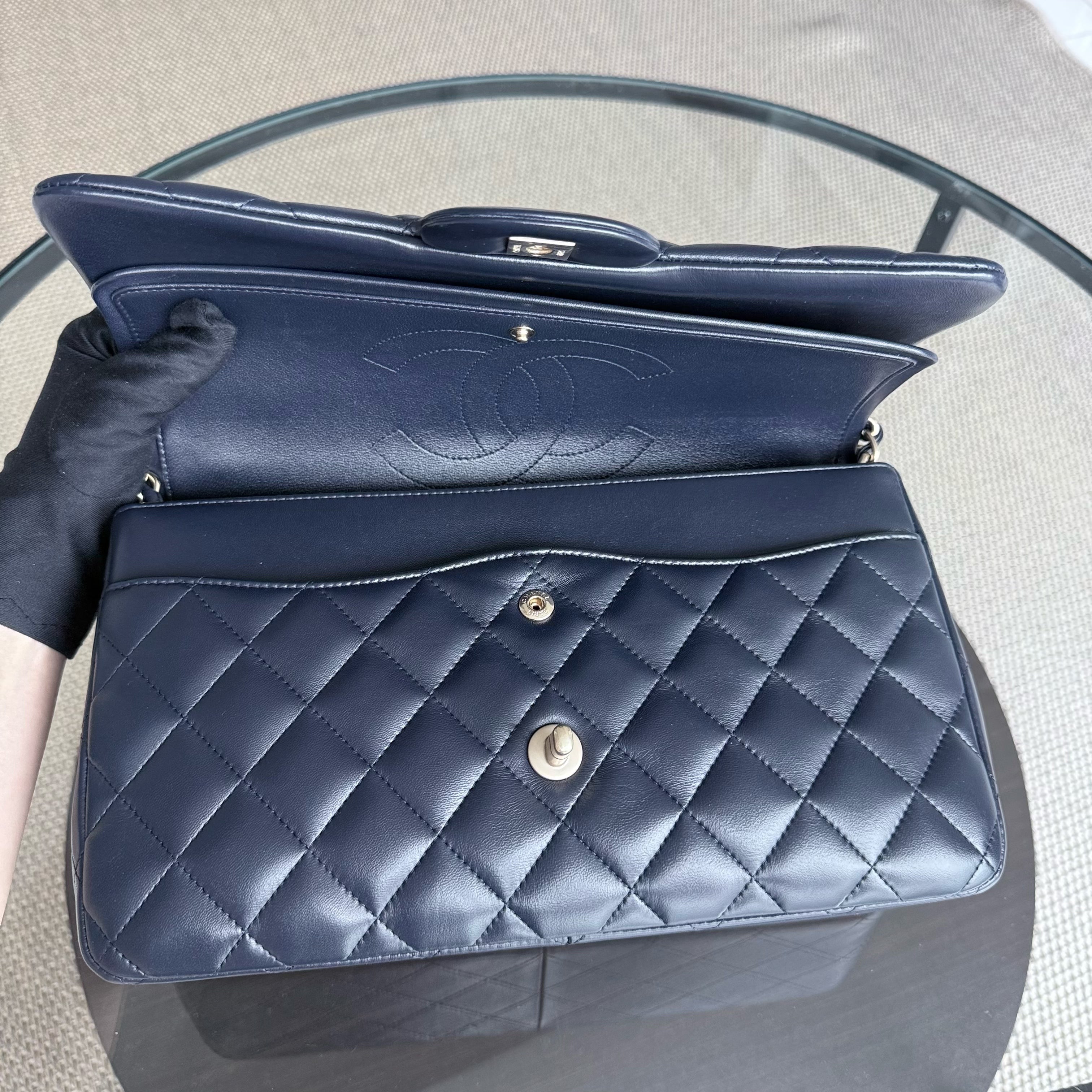 Chanel Classic Flap Jumbo - Double Flap 30CM Quilted Lambskin Dark Blue Gold Hardware Series 20