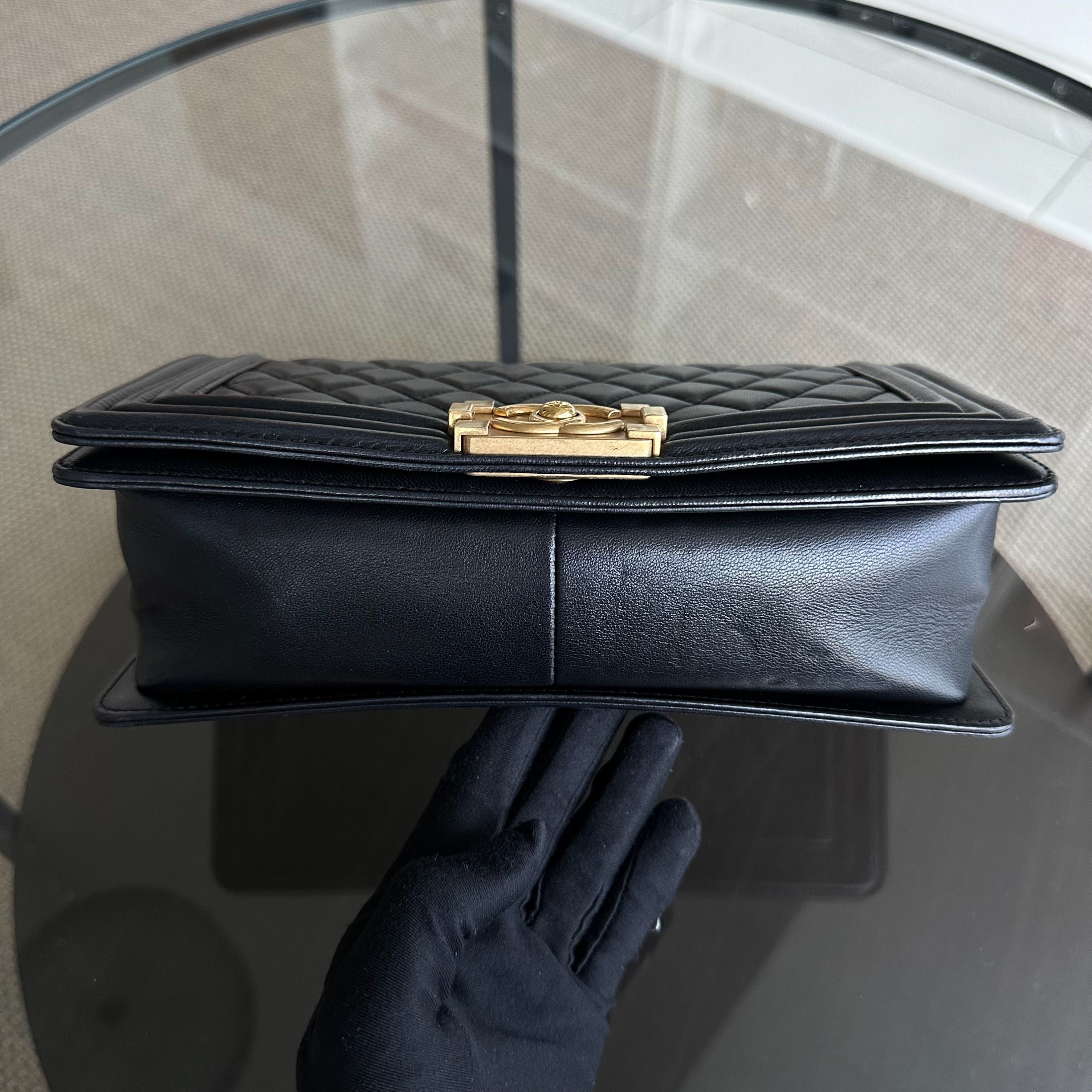 *Full set, Receipt* Chanel Boy Old Medium 25CM Lambskin Quilted Lambskin Black GHW No 22 - Luxury Evermore