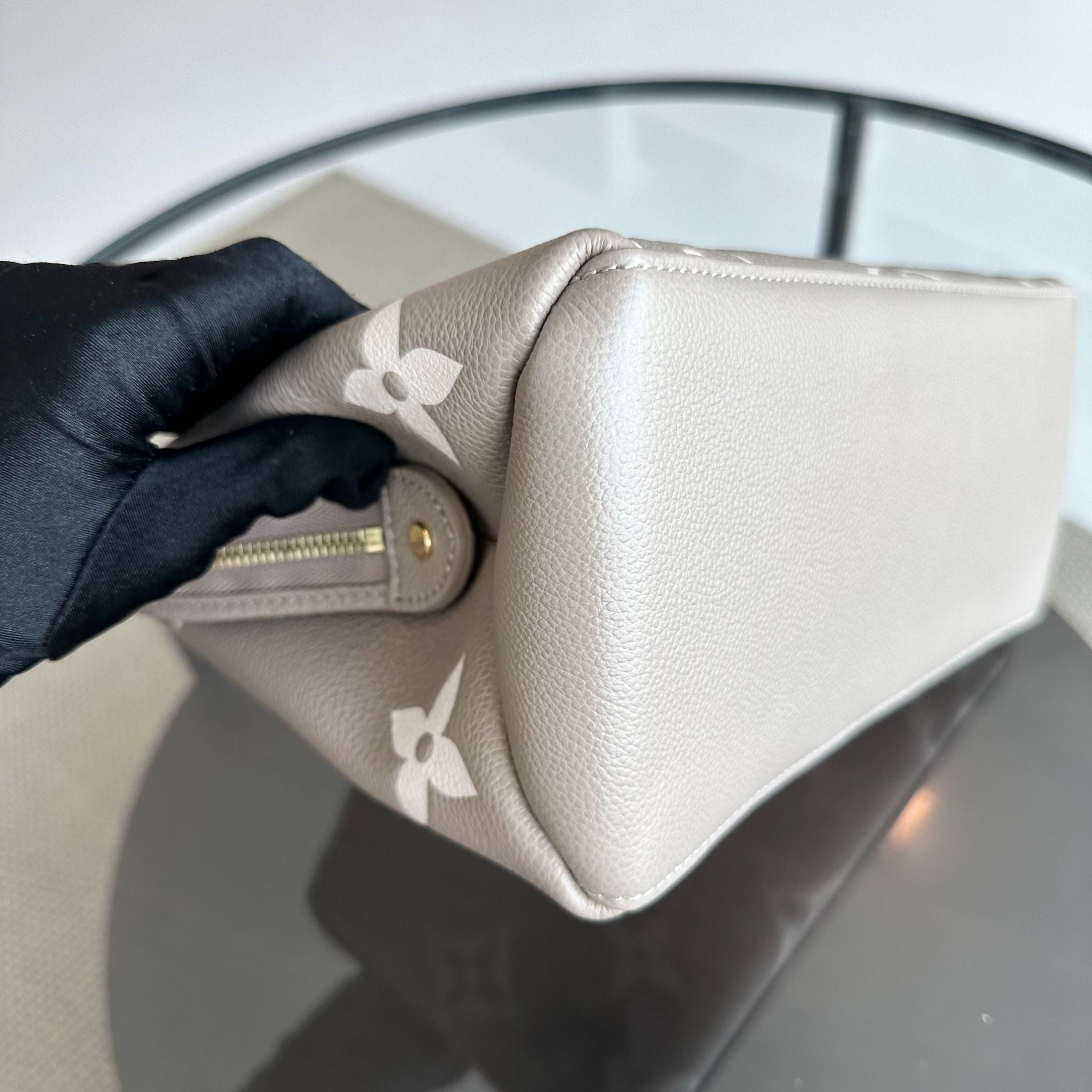 *Full Set, Receipt* Louis Vuitton LV Petite Palais Bicolor Monogram Emplant Shoulder Bag - Luxury Evermore