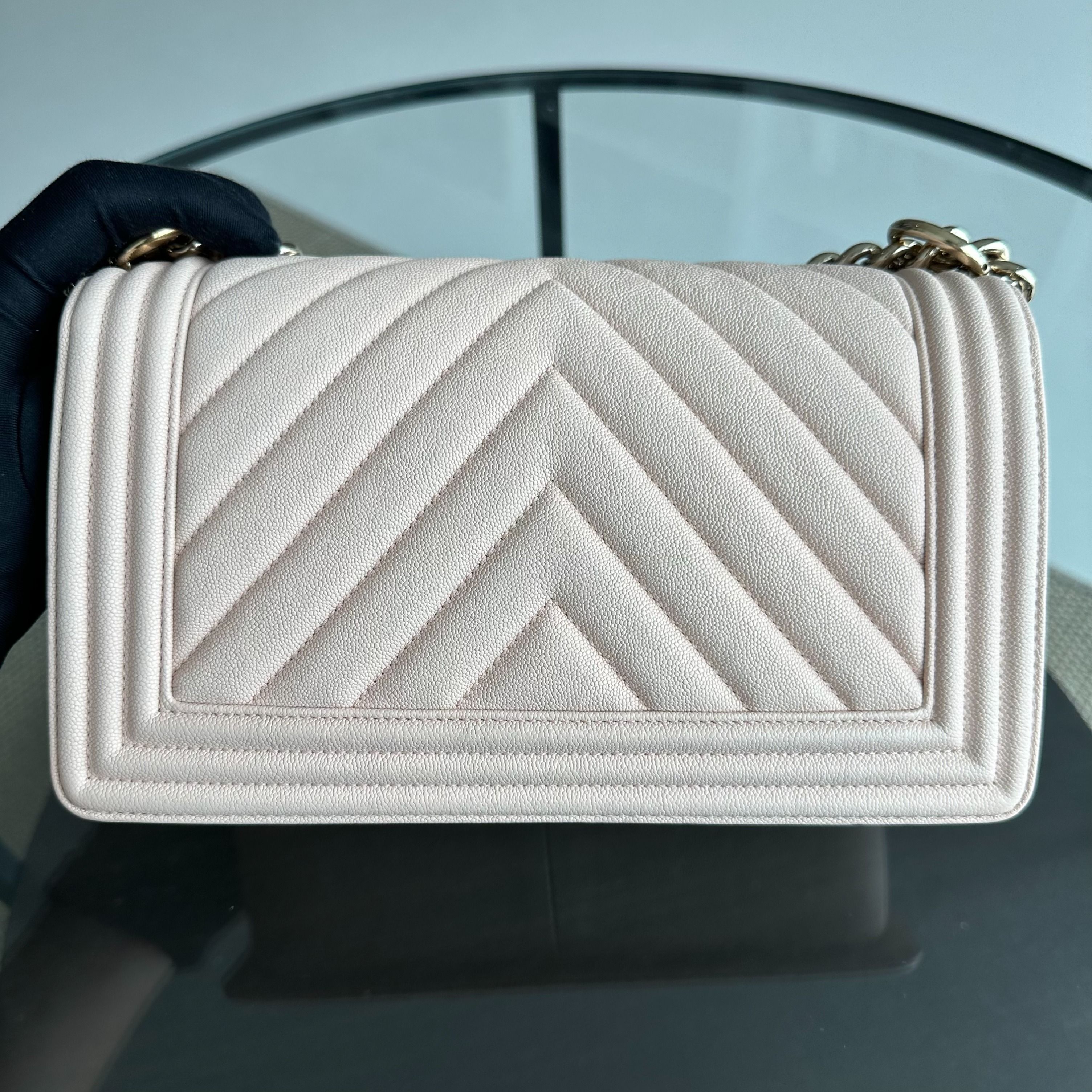 *Like New, 2021* Chanel Caviar Boy Old Medium 25CM Chevron Calfskin Leboy Light Pink LGHWNo 30 - Luxury Evermore
