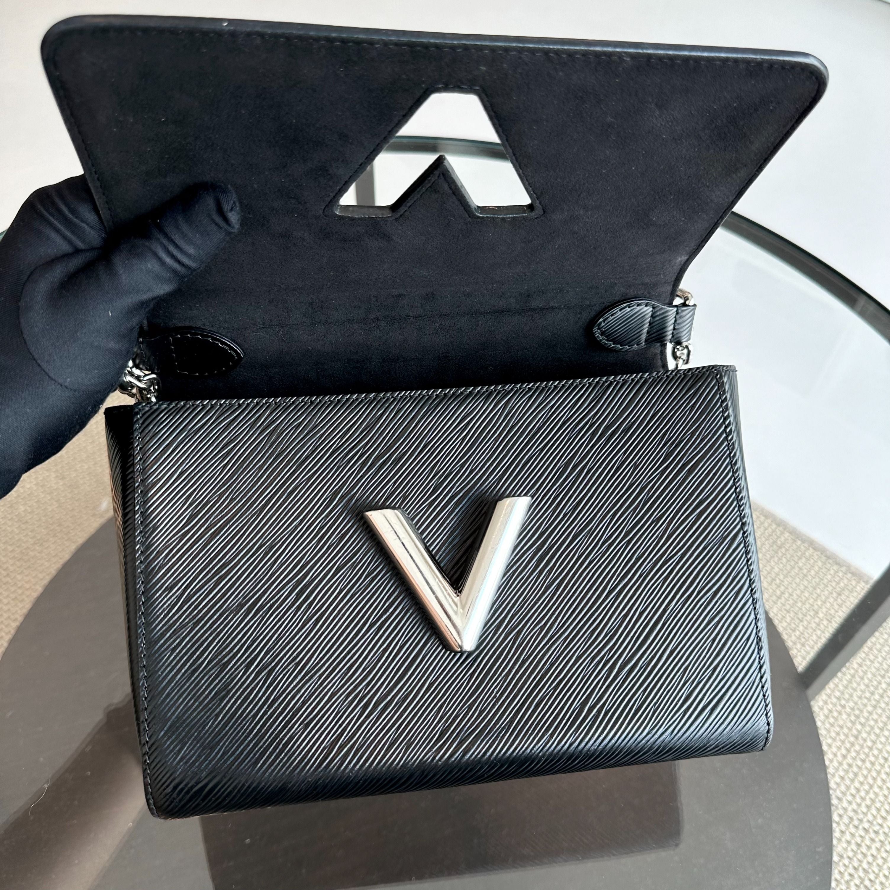 Louis Vuitton LV Twist MM EPI Leather Black SHW
