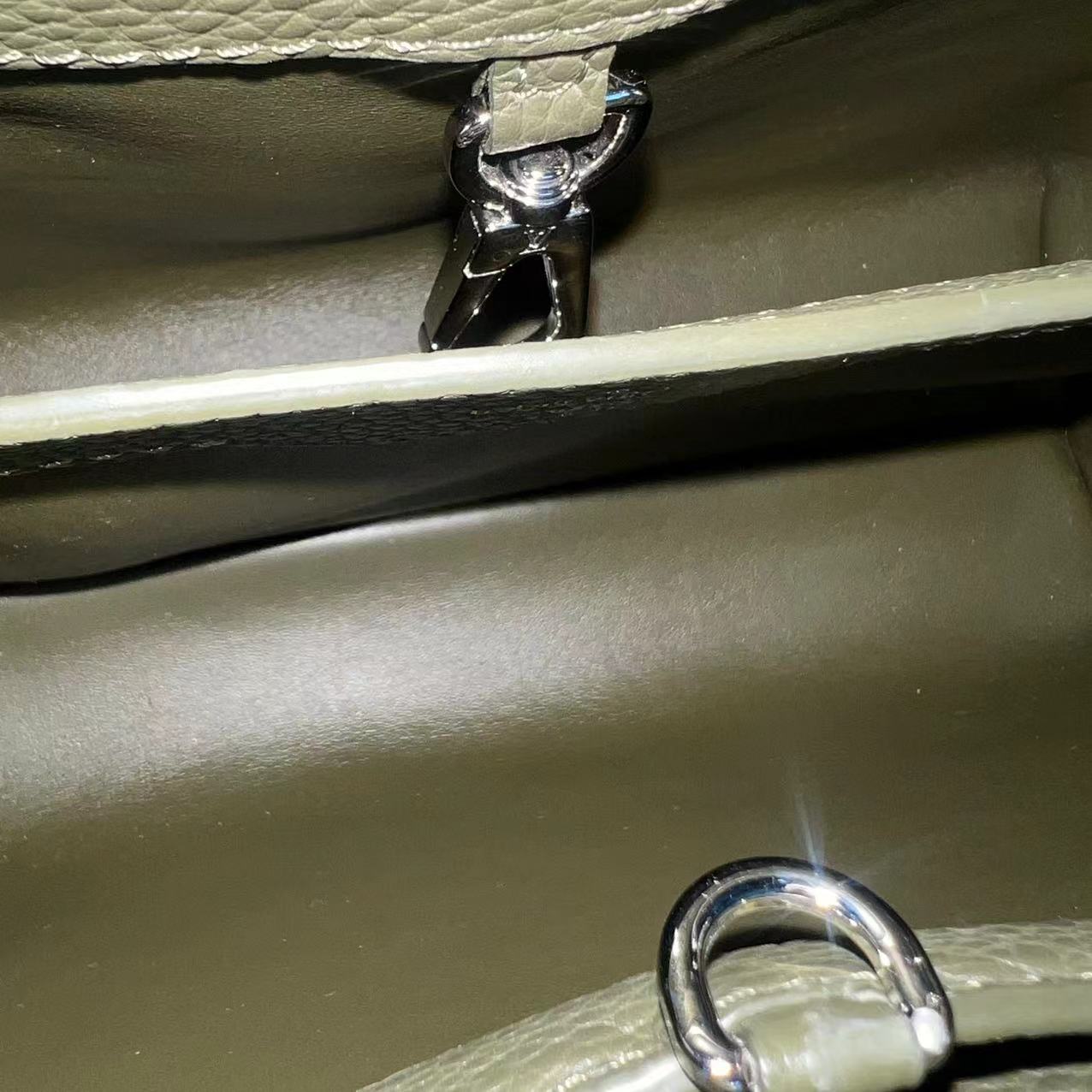 LV Capucines BB Grained Calfskin Taurillon Silver Hardware Louis Vuitton - Luxury Evermore