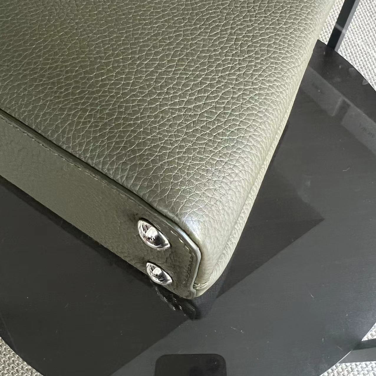 LV Capucines BB Grained Calfskin Taurillon Silver Hardware Louis Vuitton - Luxury Evermore
