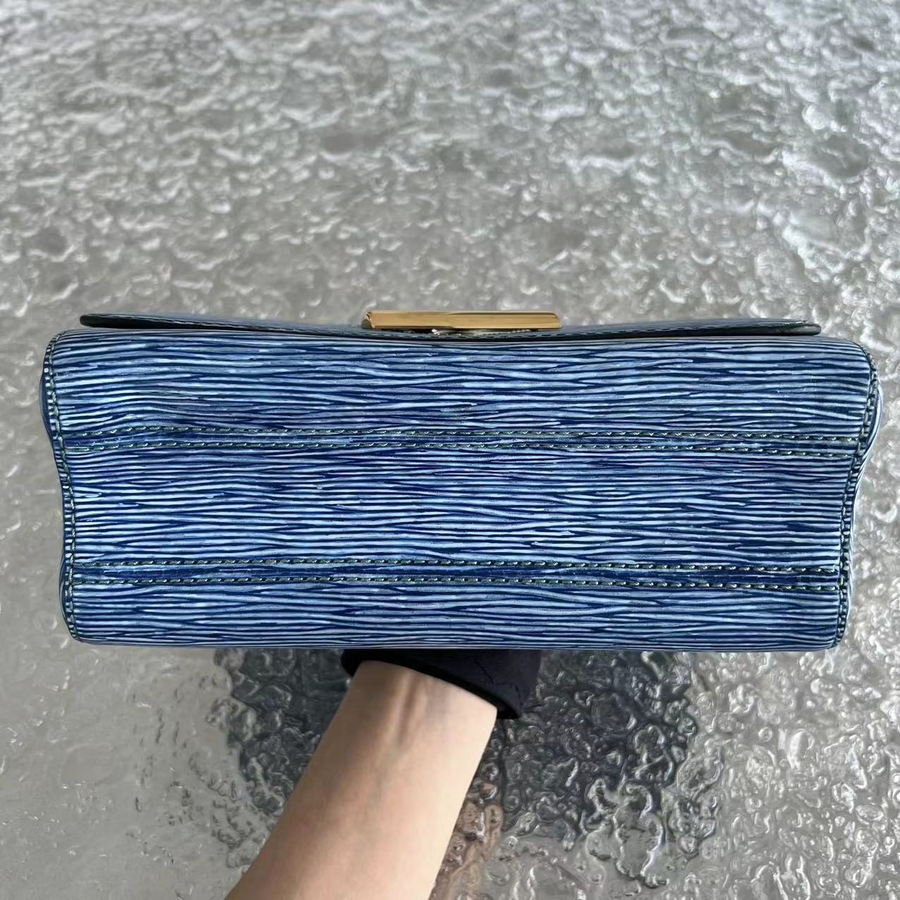 LV Twist MM EPI Leather Light Blue Two Tone Hardware Louis Vuitton - Luxury Evermore